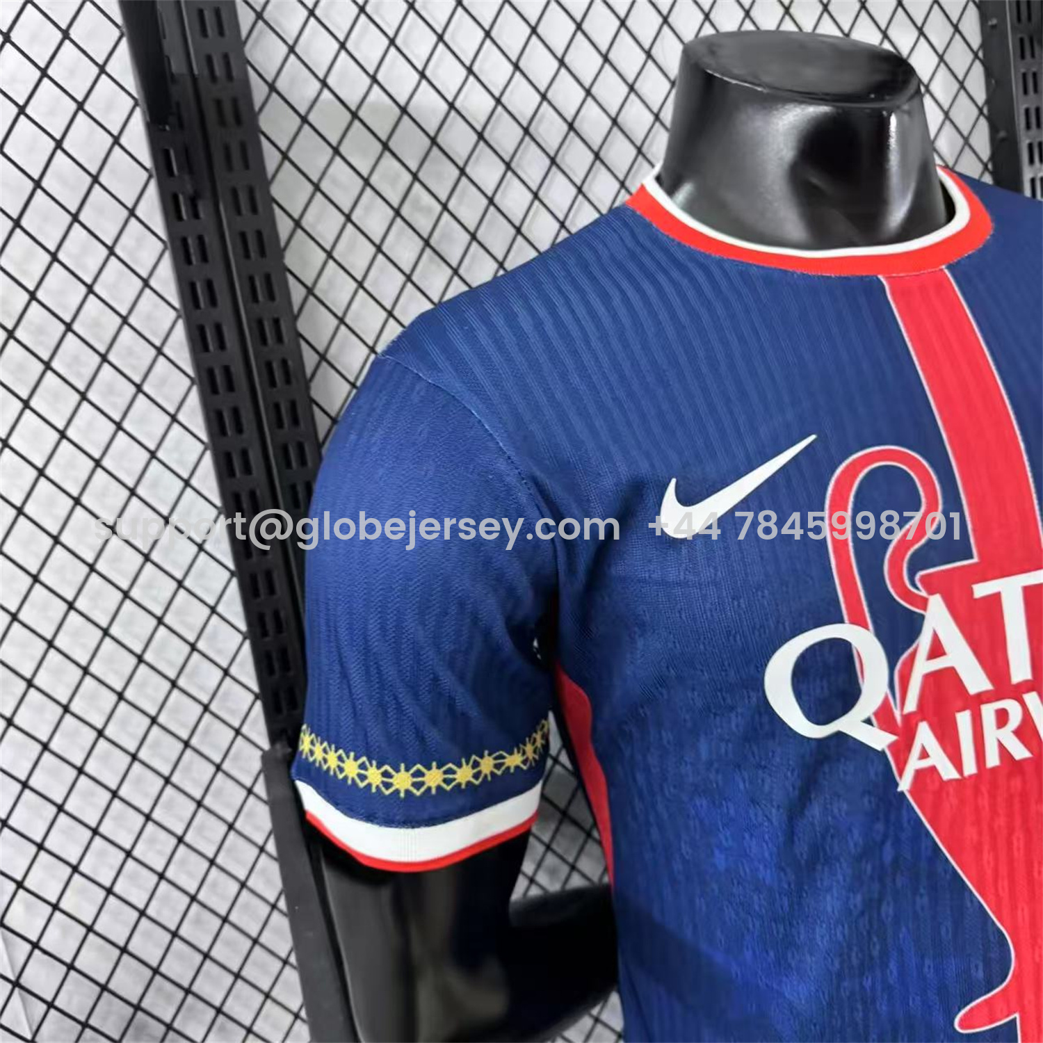 GlobeJersey-Paris Saint-Germain PSG 25-26 Red Trophy Special Edition Jersey With Star - Player Version