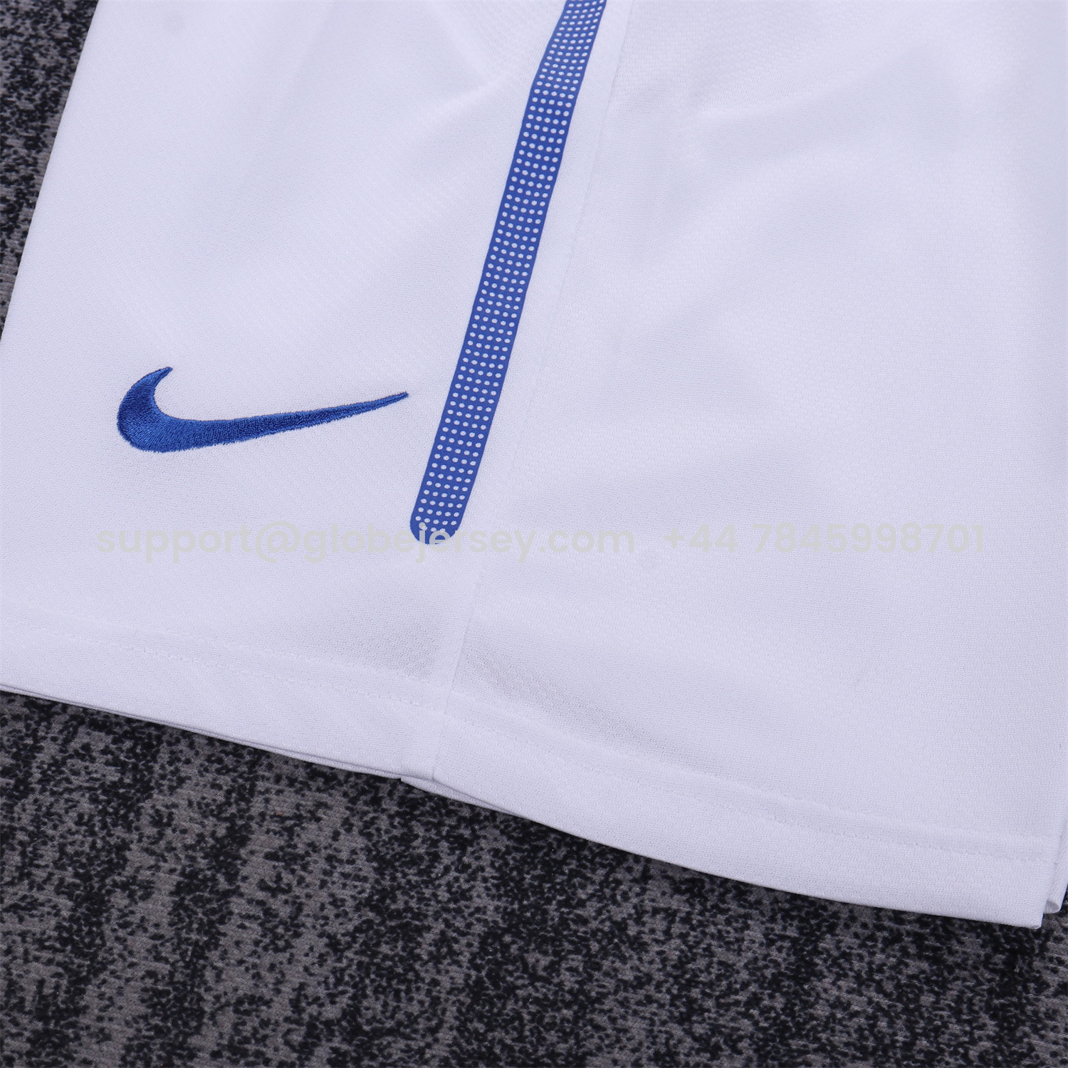 GlobeJersey-Retro Brazil 2010 Away Kids Kit