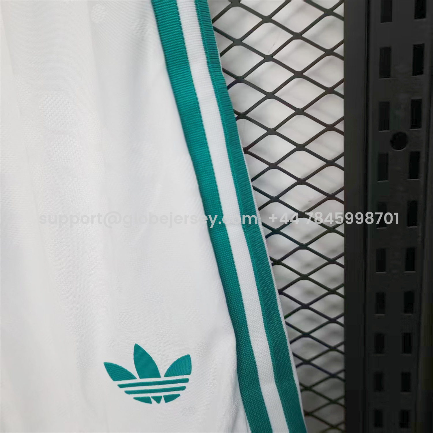 GlobeJersey-Liver.pool 25-26 Third White Shorts - Player Version