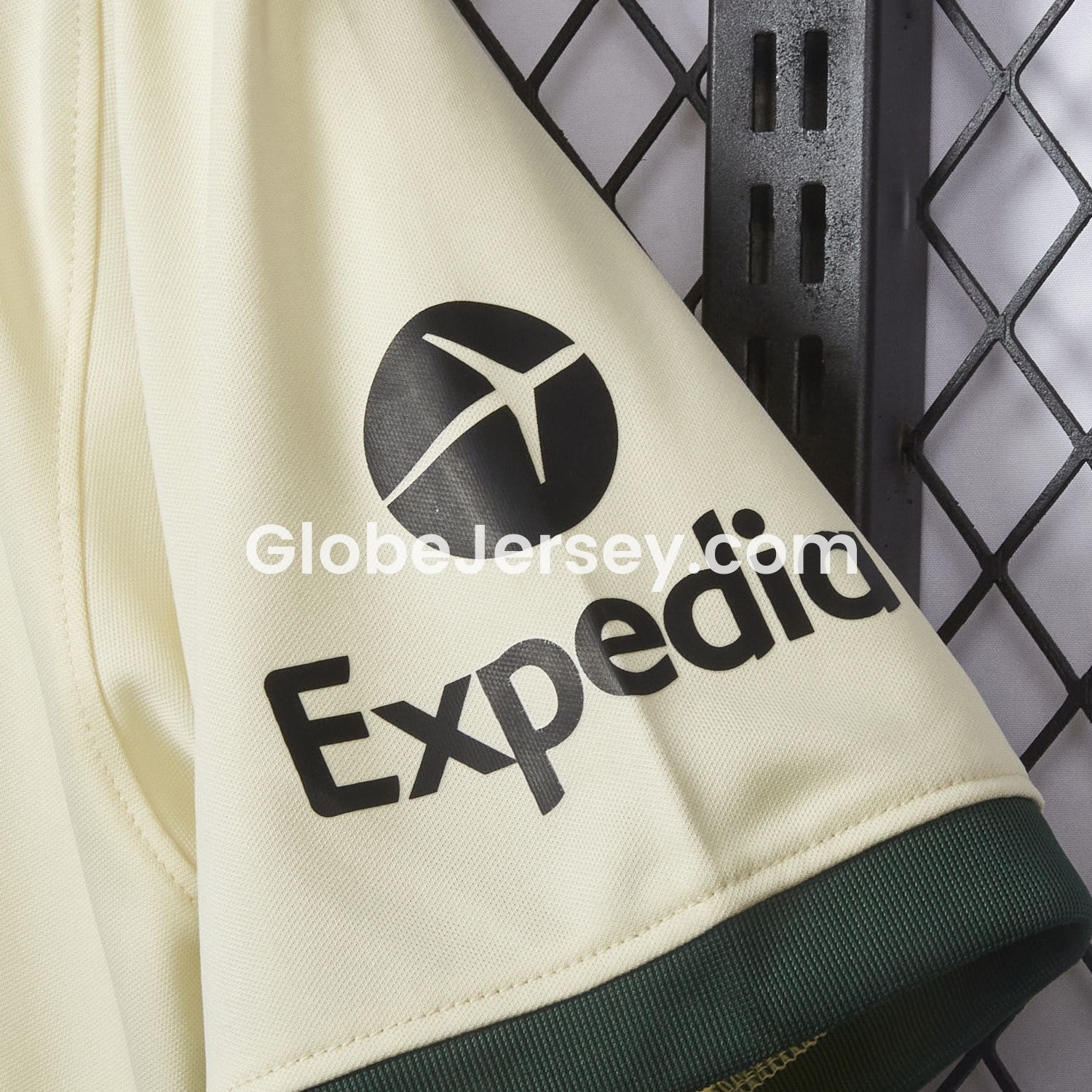 GlobeJersey-Retro Liver.pool 2021-22 Away Jersey