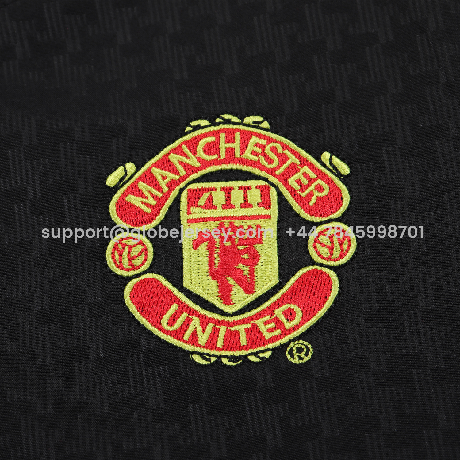 GlobeJersey-Retro Manchester United 2003-04 Away Kids Kit