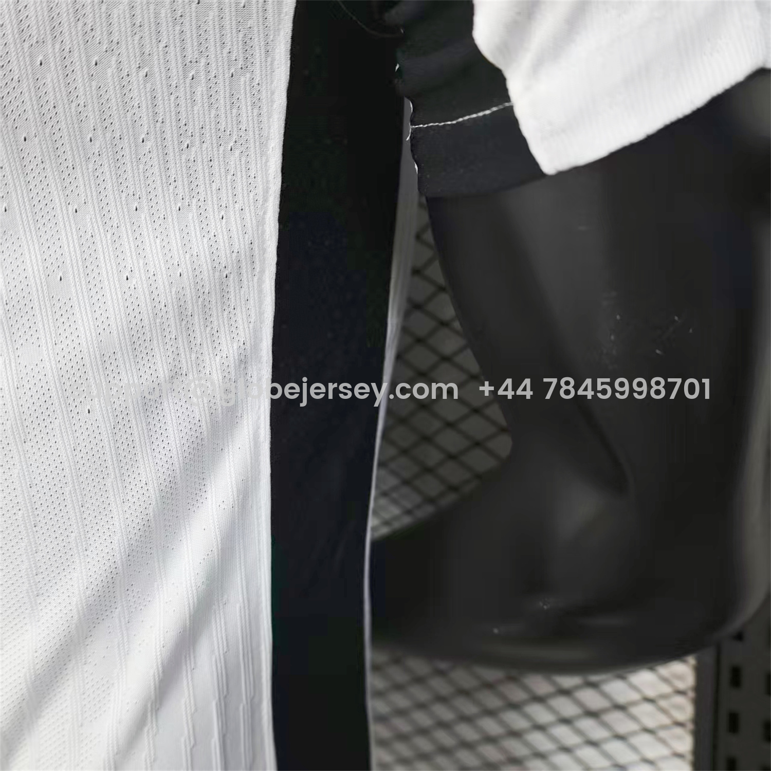 GlobeJersey-Paris Saint-Germain PSG 25-26 White Pre-Match Training Jersey - Player Version