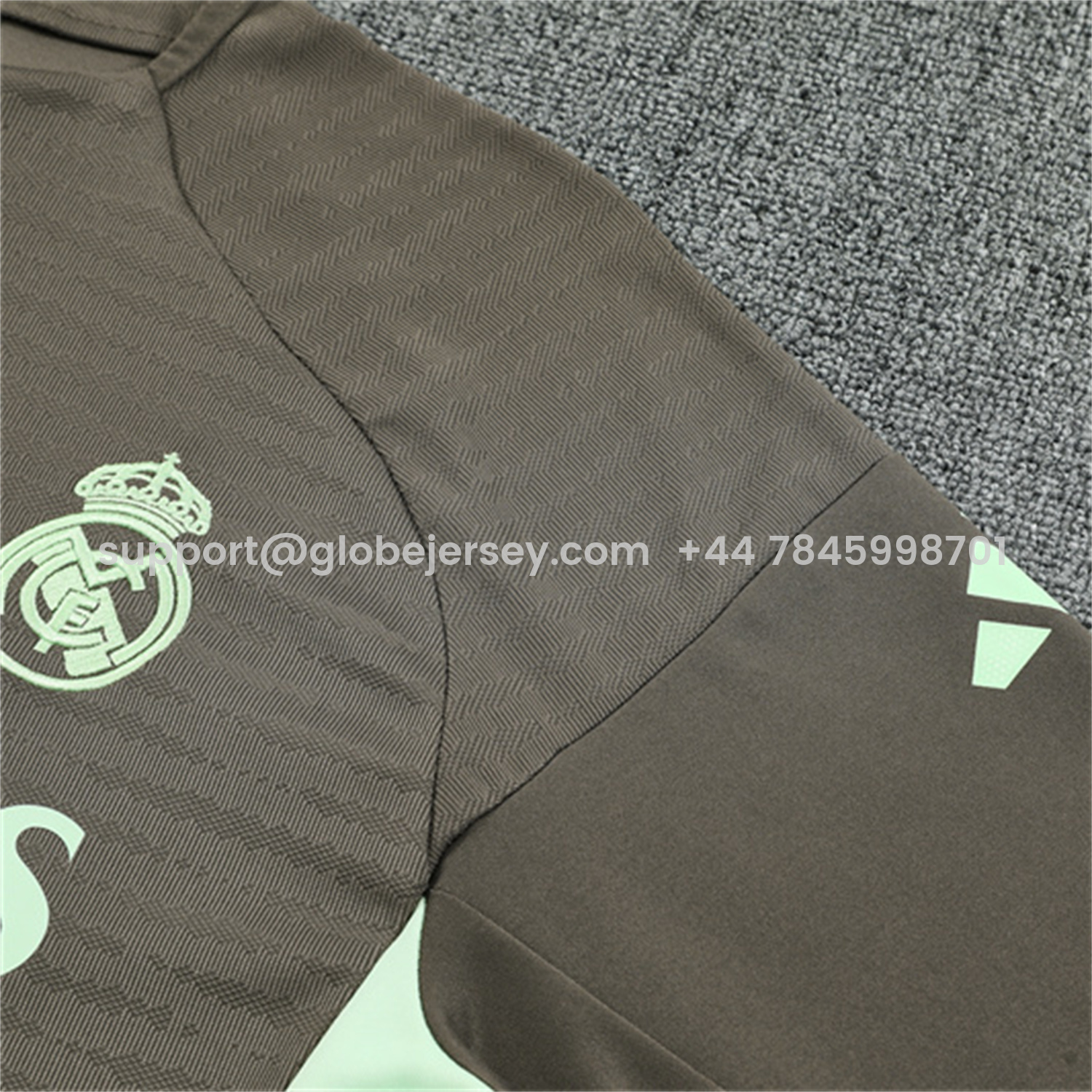 GlobeJersey-Real Madrid 25-26 Long Sleeve Training Set - Player Version - Khaki Top and Khaki Pants