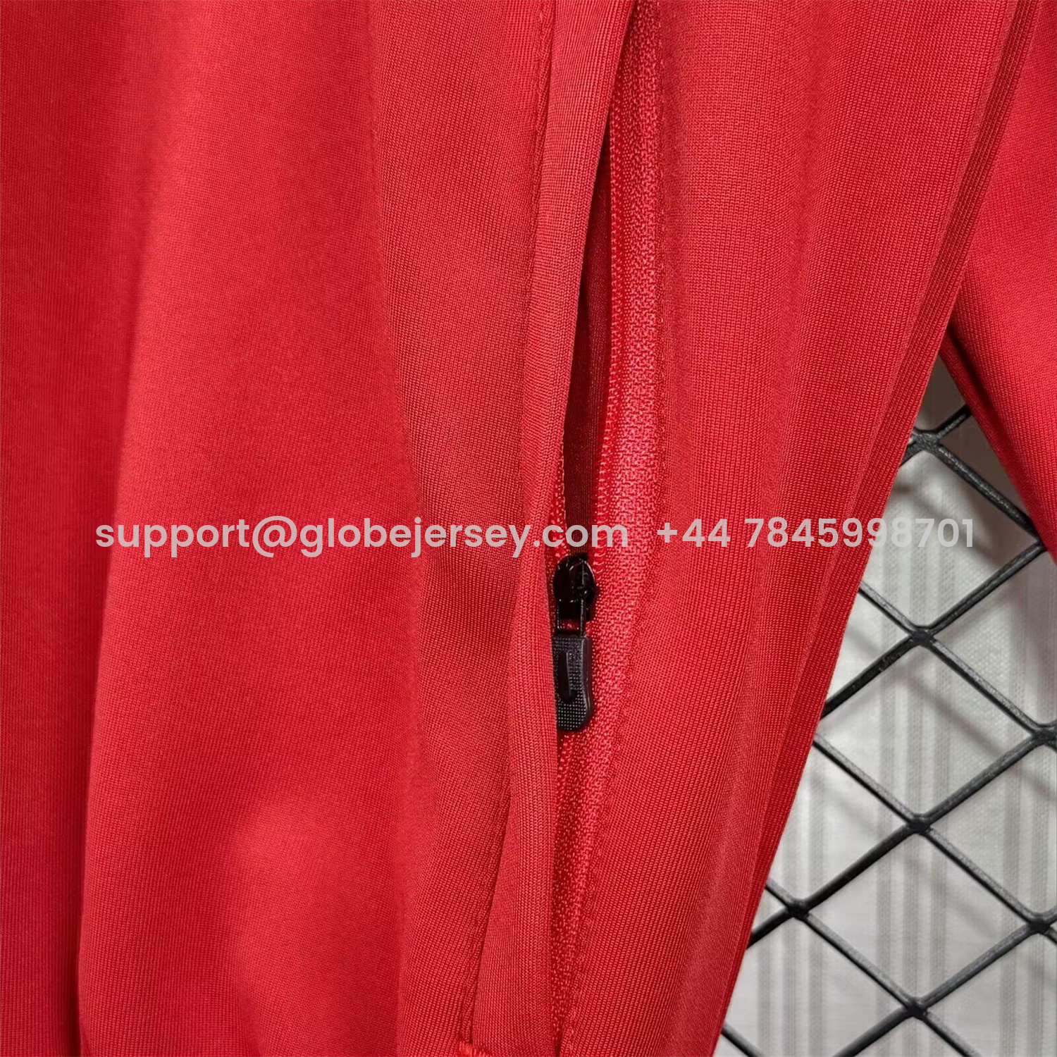 GlobeJersey-Frankfurt 25-26 Training Windbreaker Jacket - Red