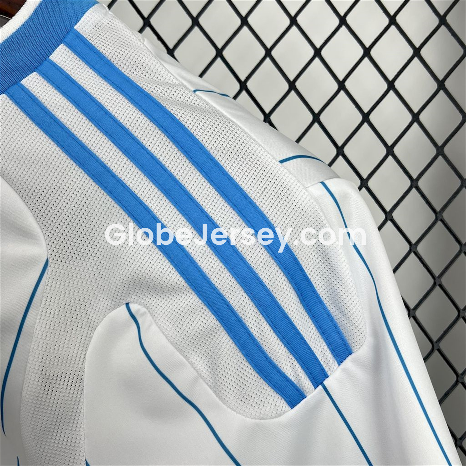 GlobeJersey-Retro Marseille 2009-10 Home Jersey
