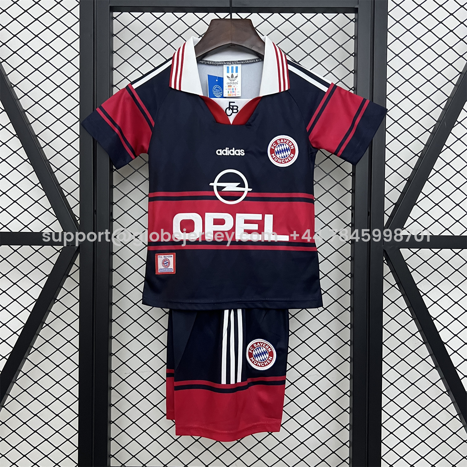 GlobeJersey-Retro Bayern Munich 1997-99 Home Kids Kit