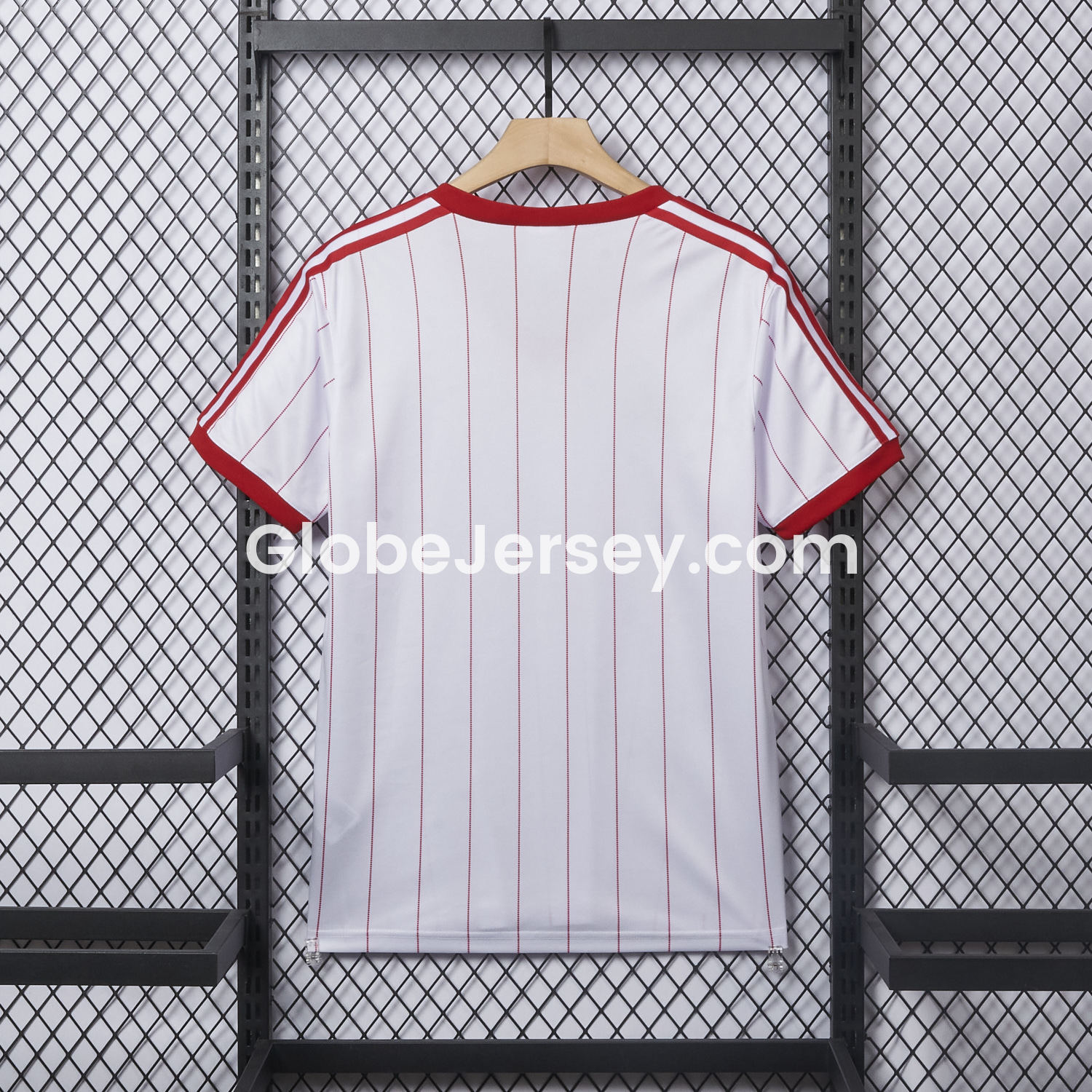 GlobeJersey-Retro Hamburger SV 83-84 Home Jersey