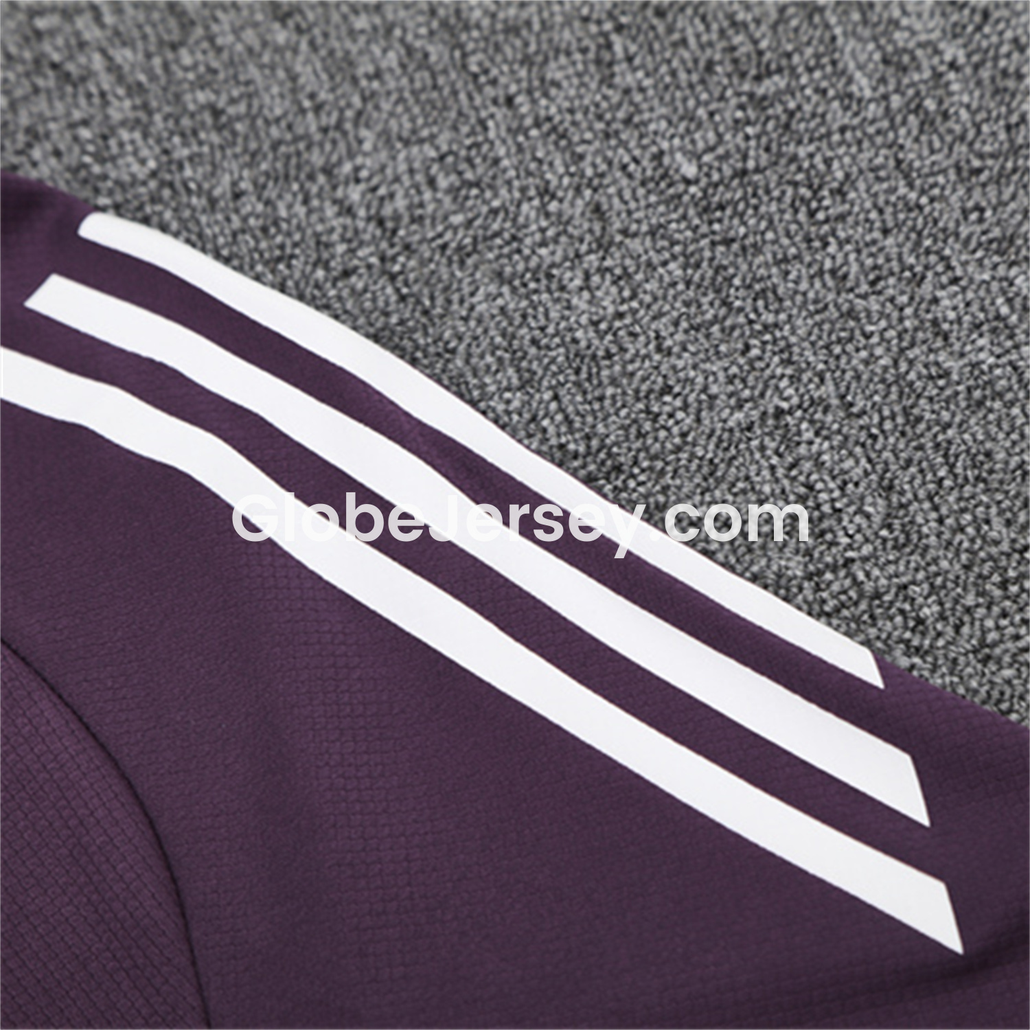 GlobeJersey-Manchester United 25-26 Short-Sleeve Training Set - Purple Top & Black shorts