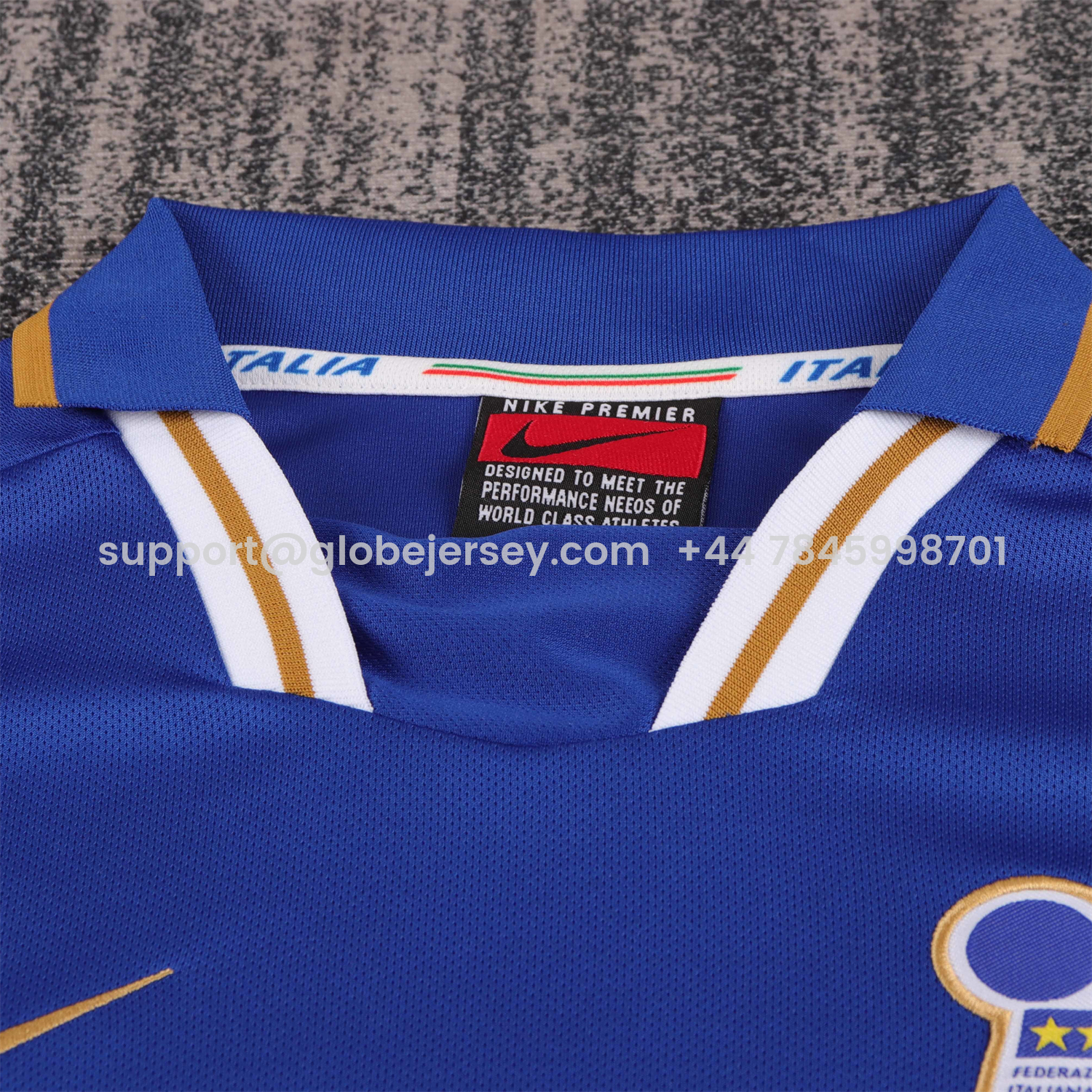 GlobeJersey-Retro Italy 1996 Home Kids Kit