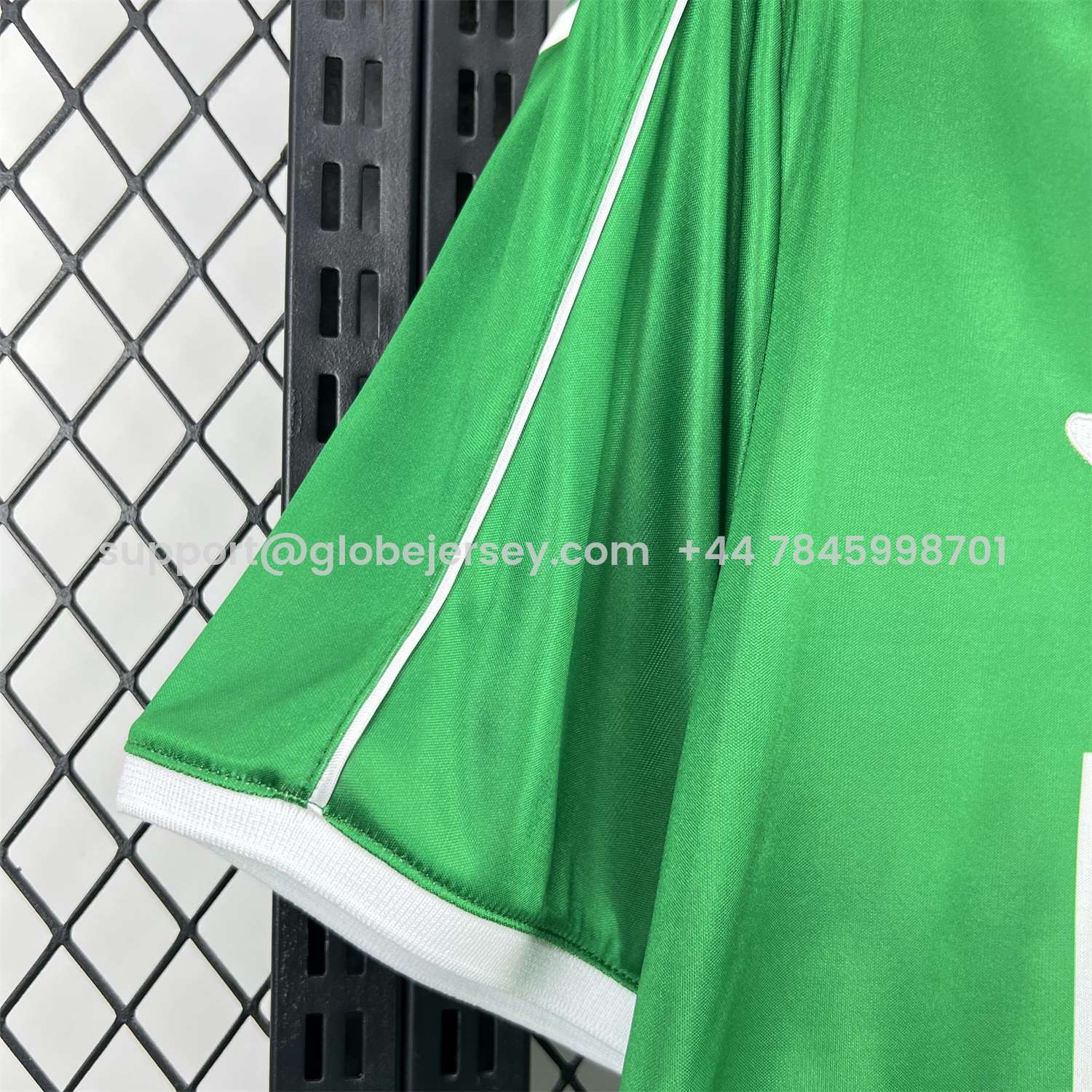 GlobeJersey-Cordoba 25-26 Retro Style Green And White Half Jersey - Fans Version