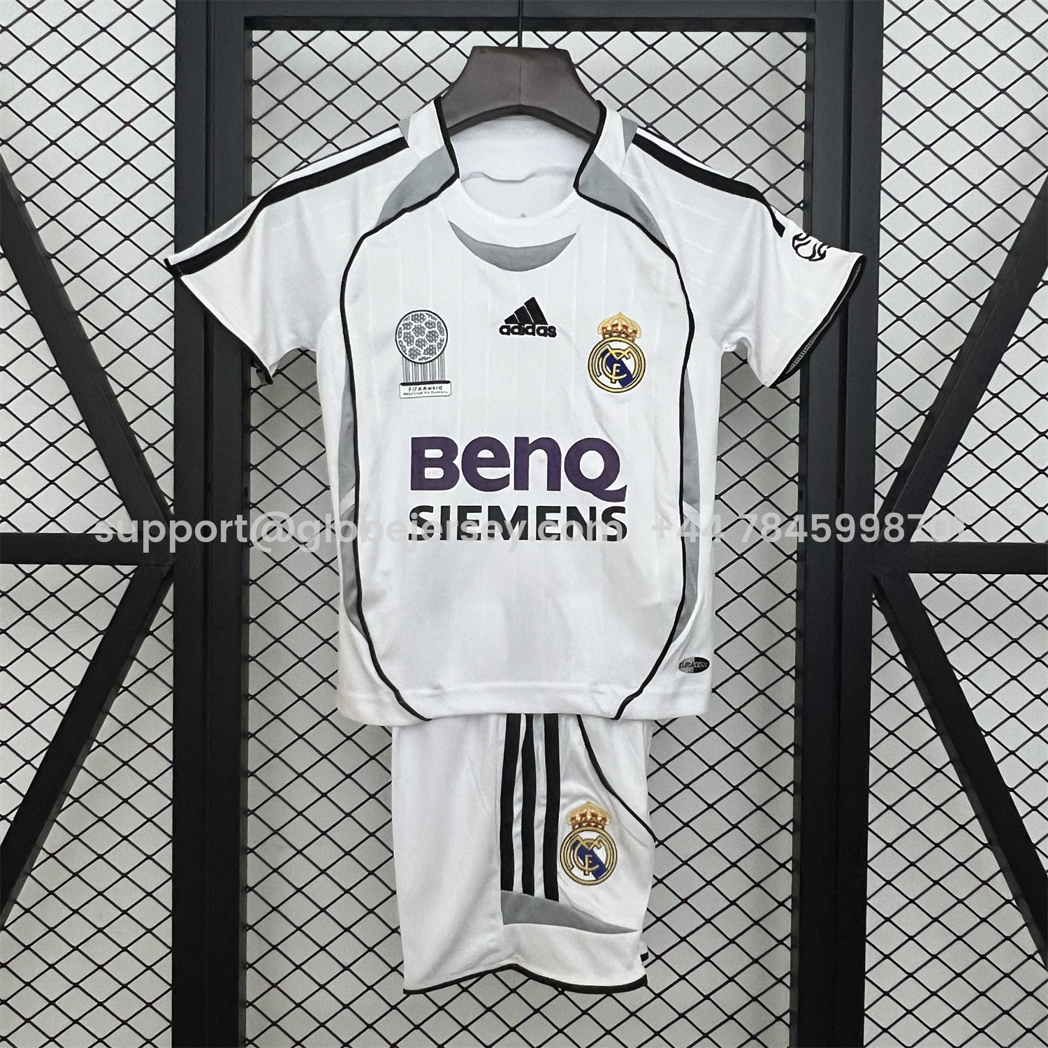 GlobeJersey-Retro Real Madrid 2006-07 Home Kids Kit