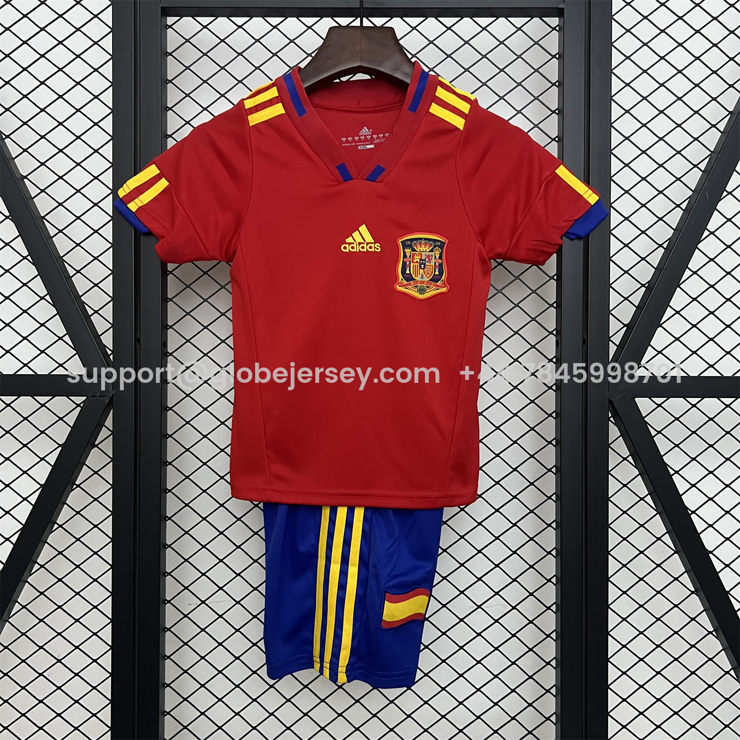 GlobeJersey-Retro Spain 2010 Home Kids Kit