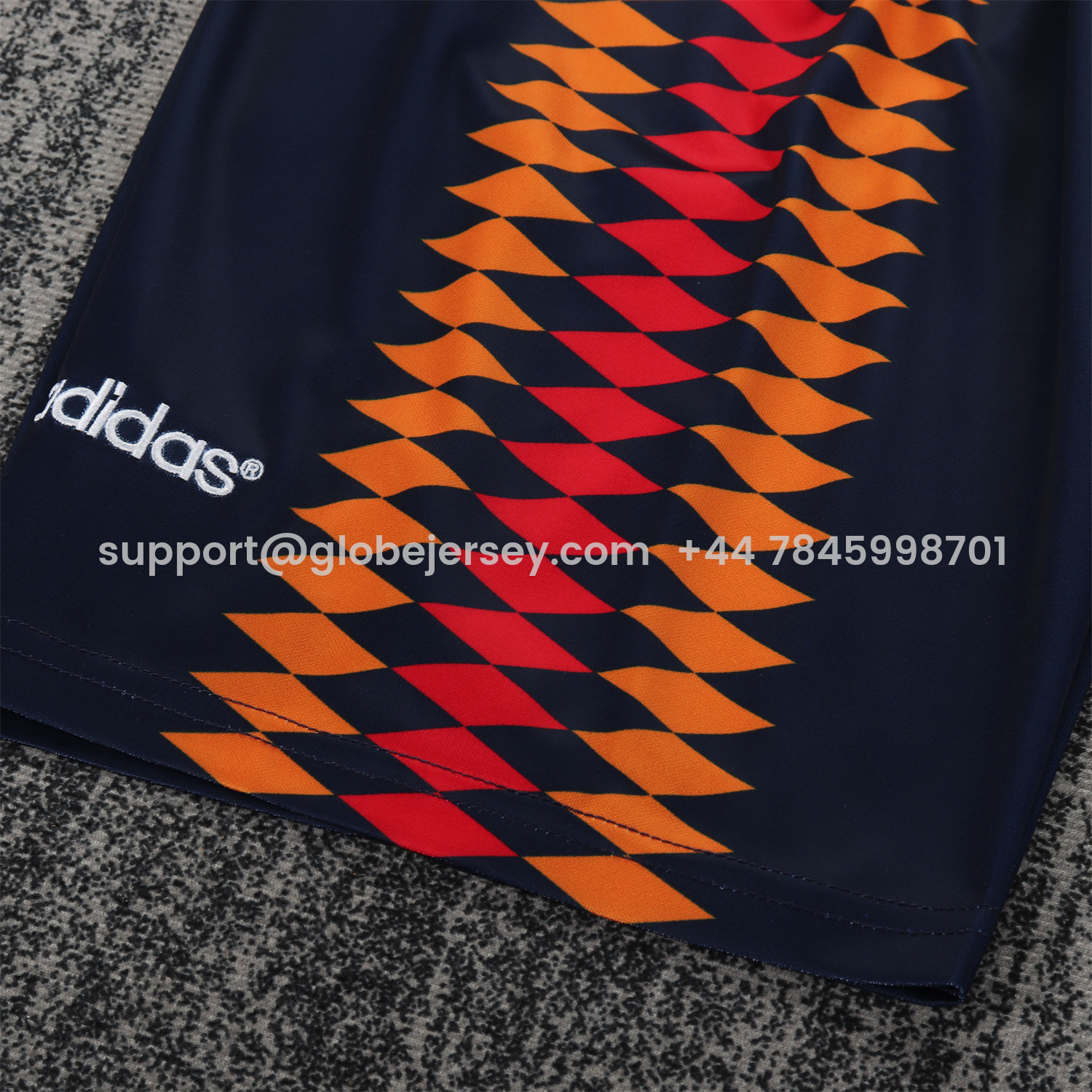 GlobeJersey-Retro Spain 1994 Home Kids Kit