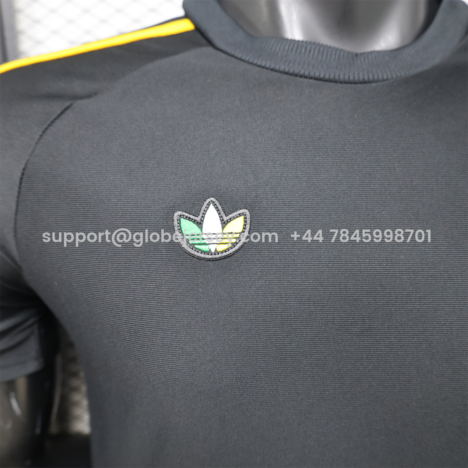 GlobeJersey-Celtic 25-26 Retro Style Casual Black Jersey - Player Version