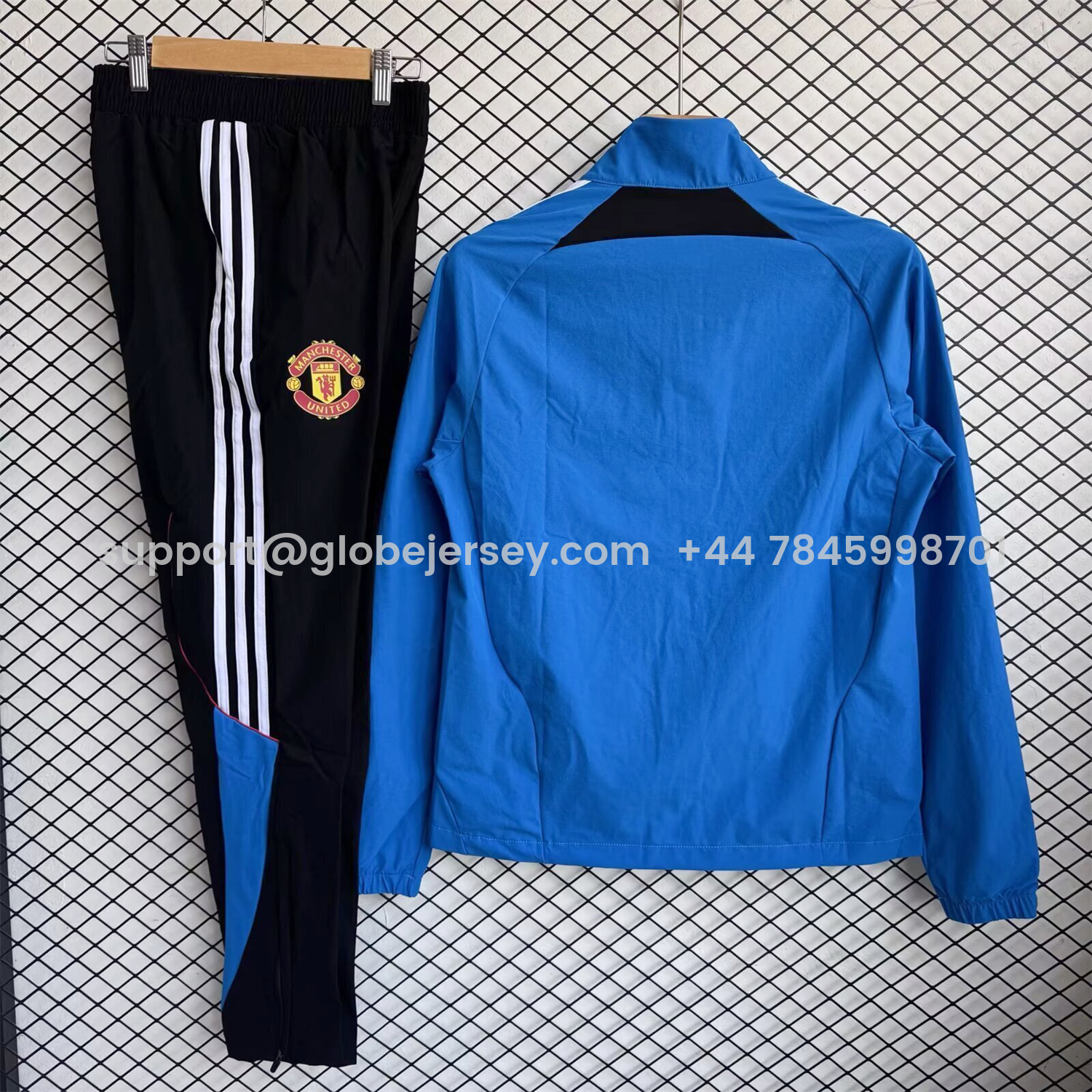 GlobeJersey-Manchester United 25-26 Windbreaker Training Set - Blue Top and Black Pants