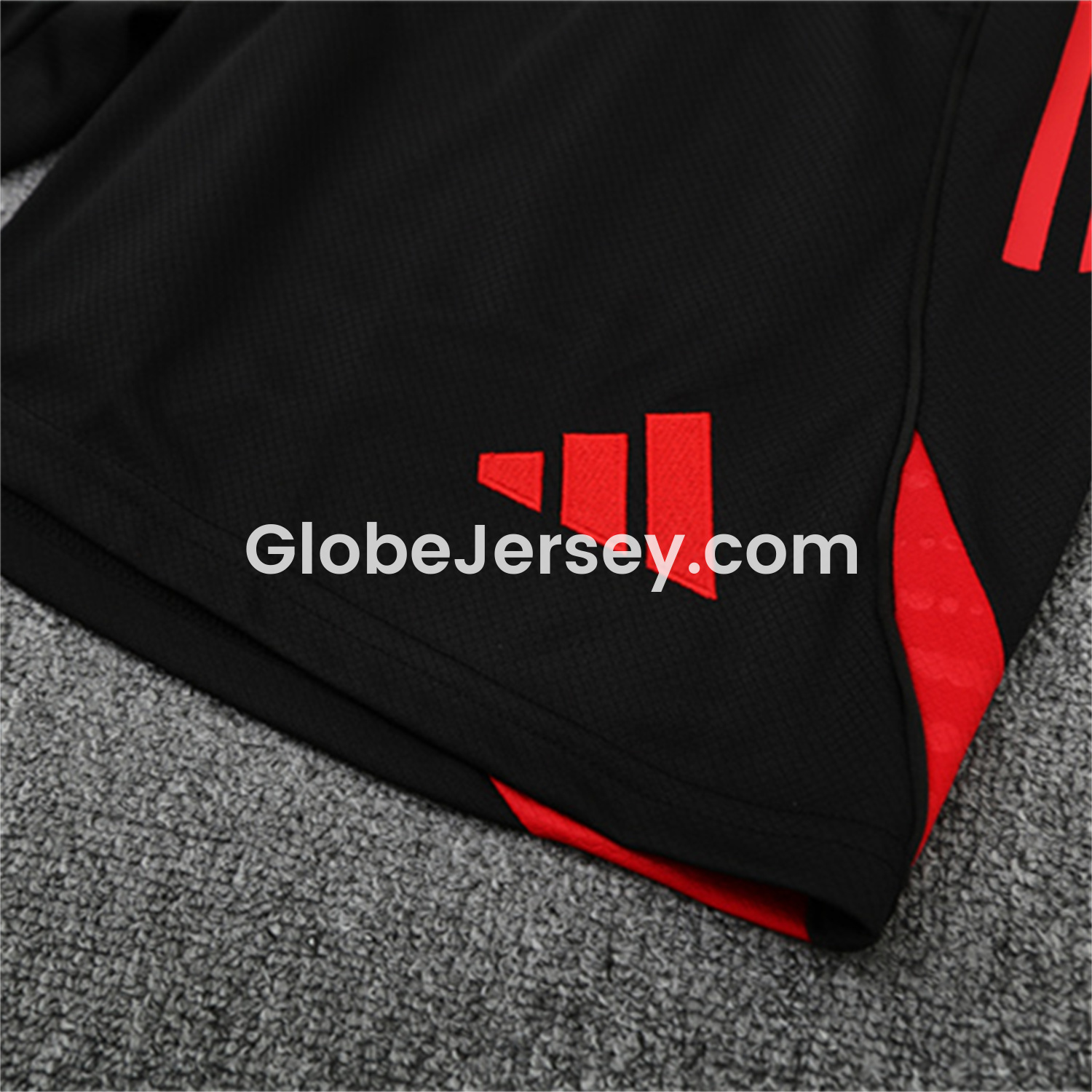 GlobeJersey-Bayern Munich 25-26 Short-Sleeve Training Set - Green Top & Black shorts