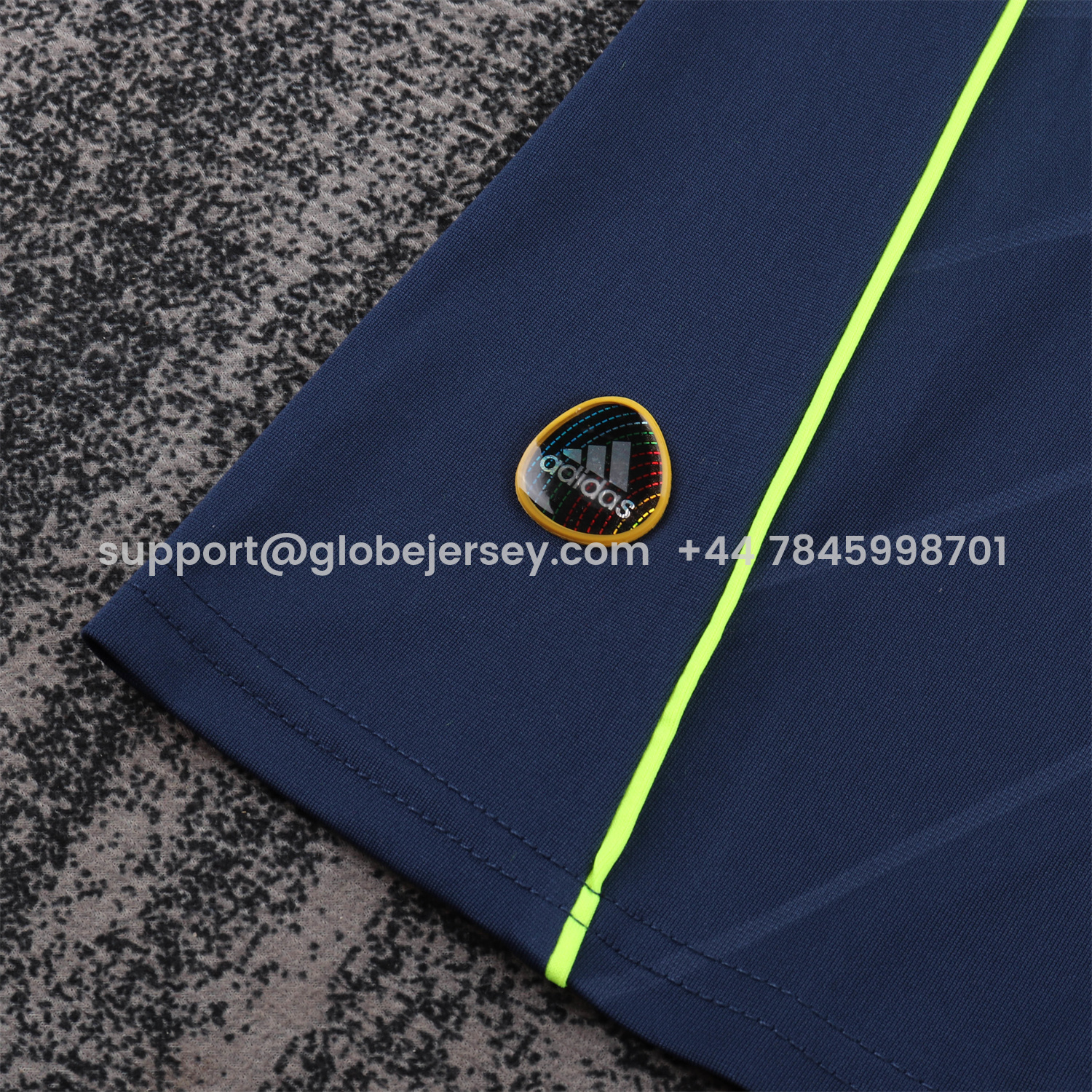 GlobeJersey-Retro Real Madrid 2010-11 Away Kids Kit