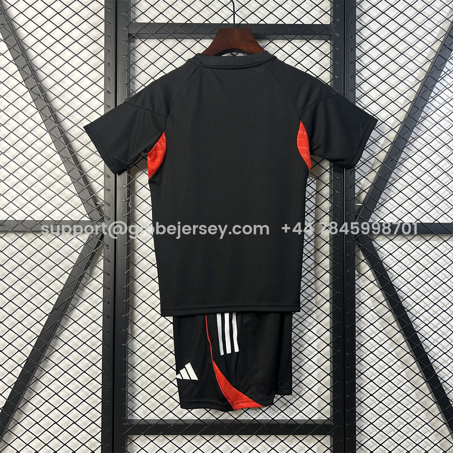 GlobeJersey-Benfica 25-26 Black Training Kids Kit