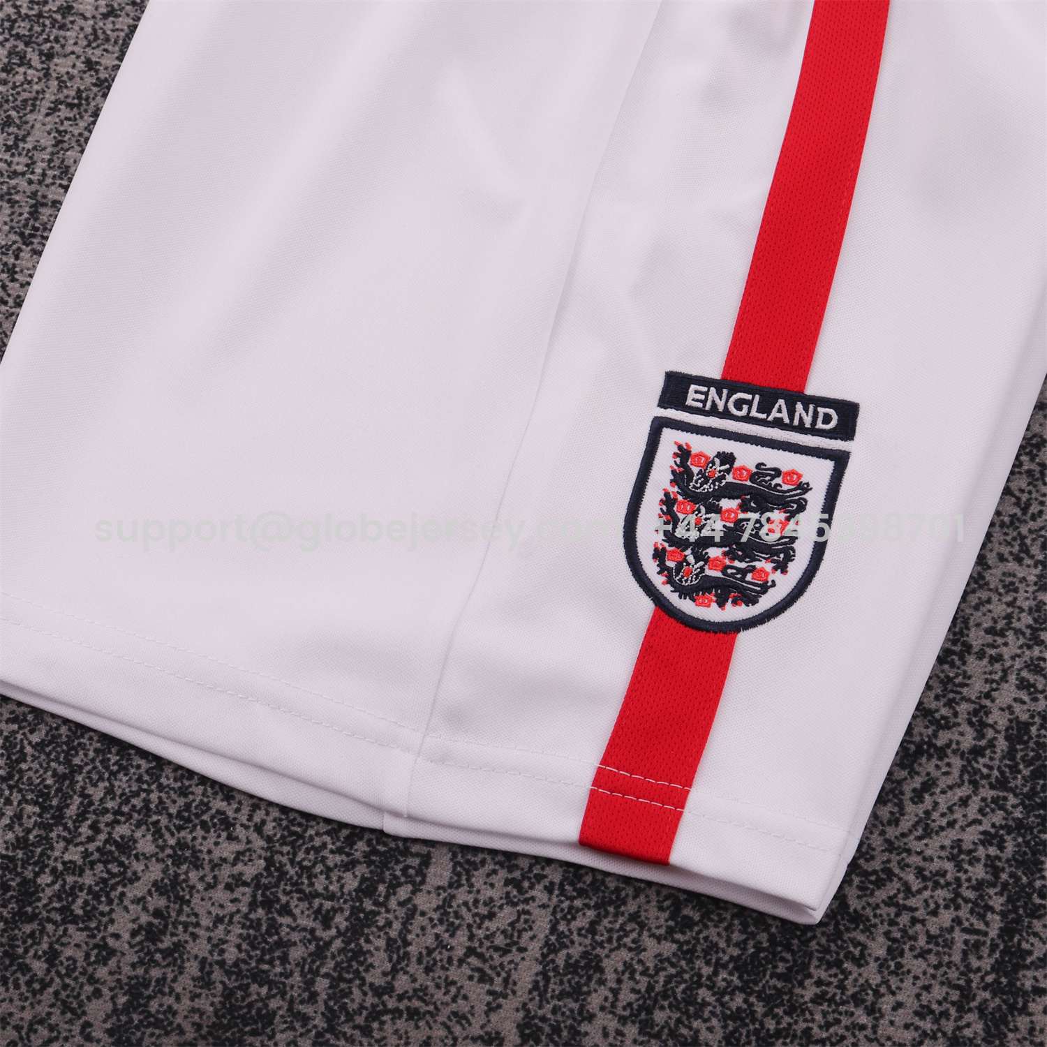GlobeJersey-Retro England 2002 Home Kids Kit