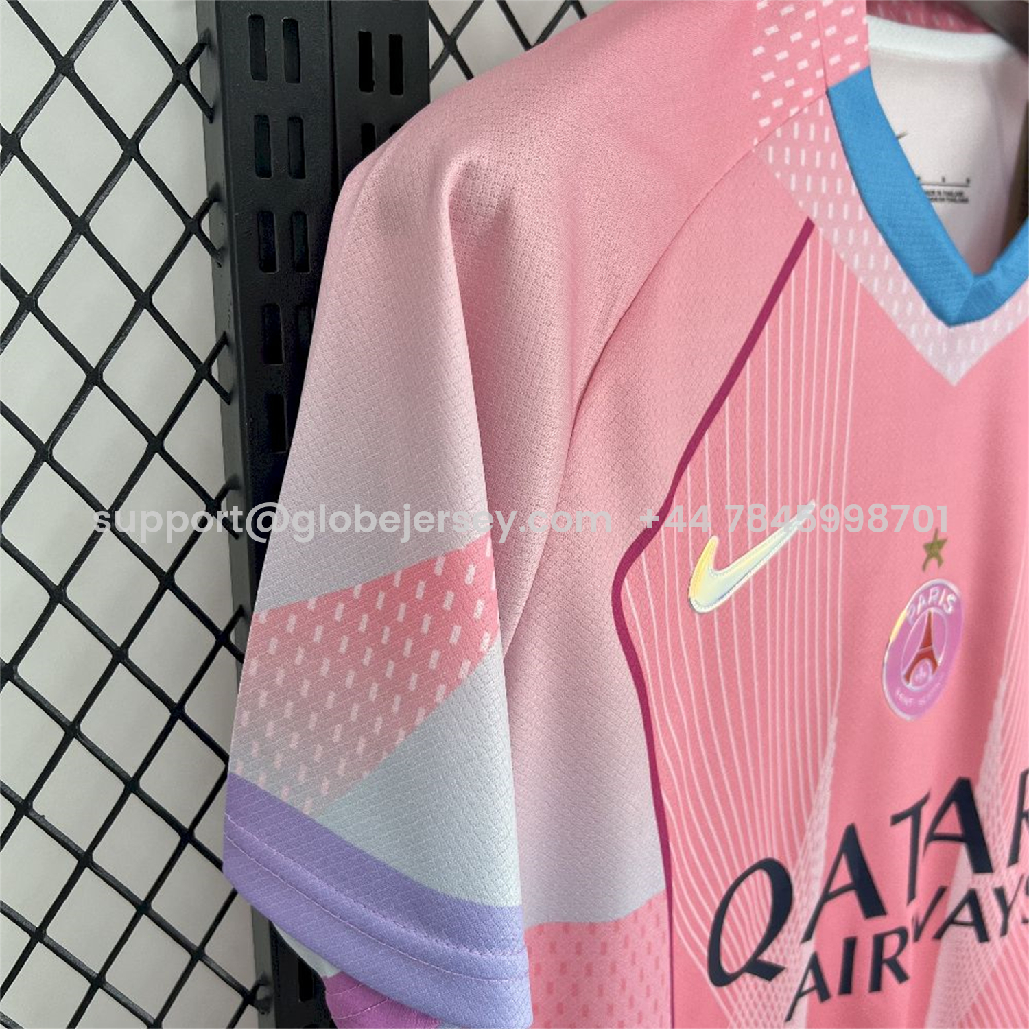GlobeJersey-Paris Saint-Germain PSG 25-26 T90 White Lines Pink Gradient Special Jersey - Fans Version