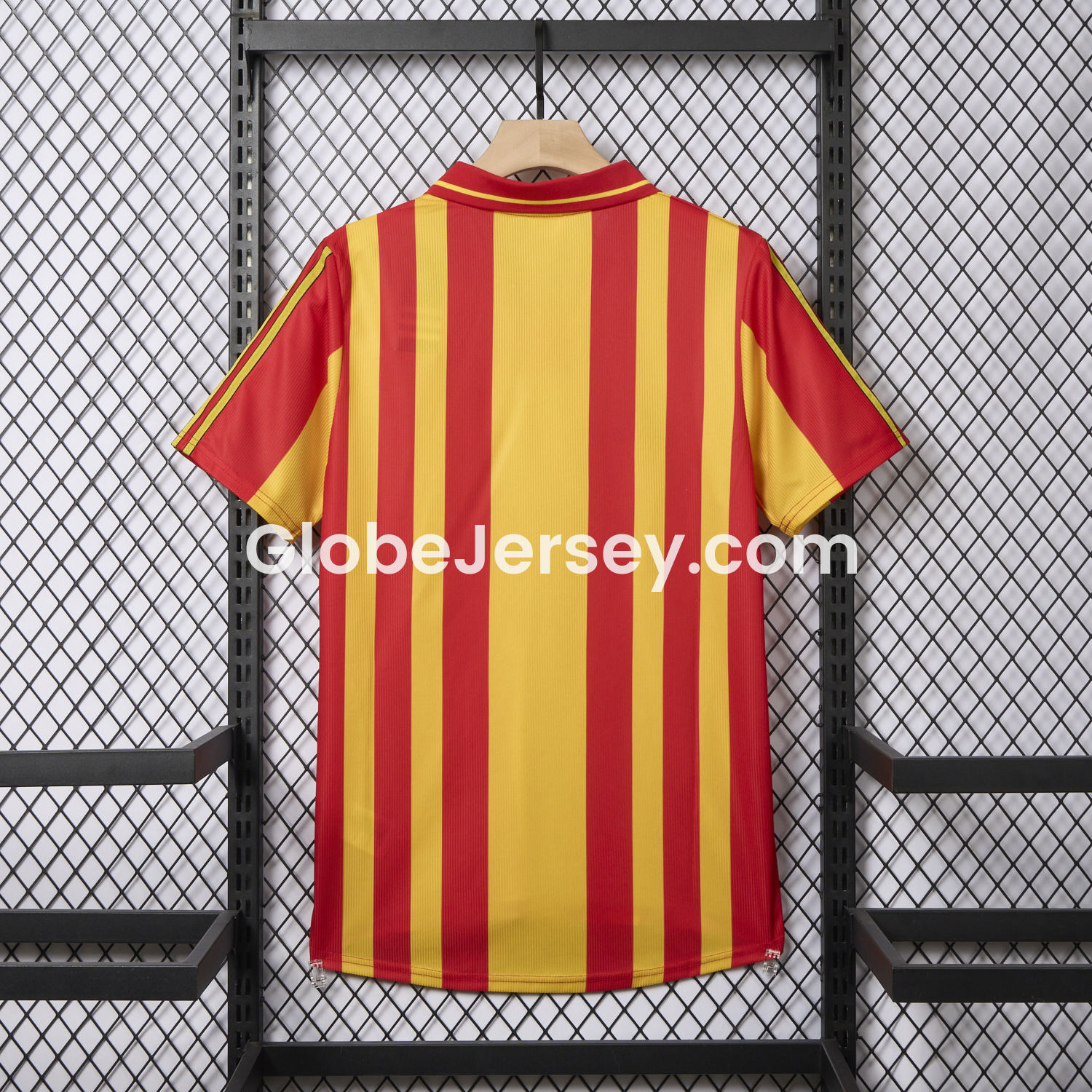 GlobeJersey-Retro Galatasaray 2000-01 Home Jersey