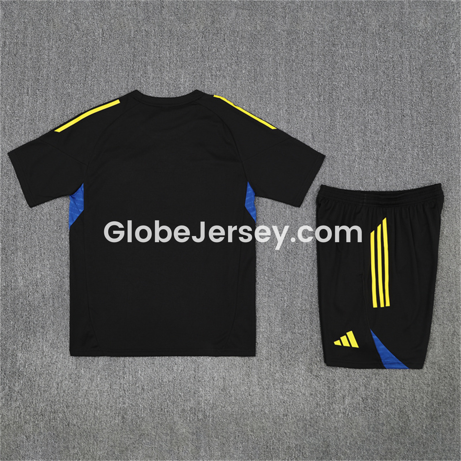 GlobeJersey-Manchester United 25-26 Kids Short-Sleeve Training Set - Black Top & Black shorts