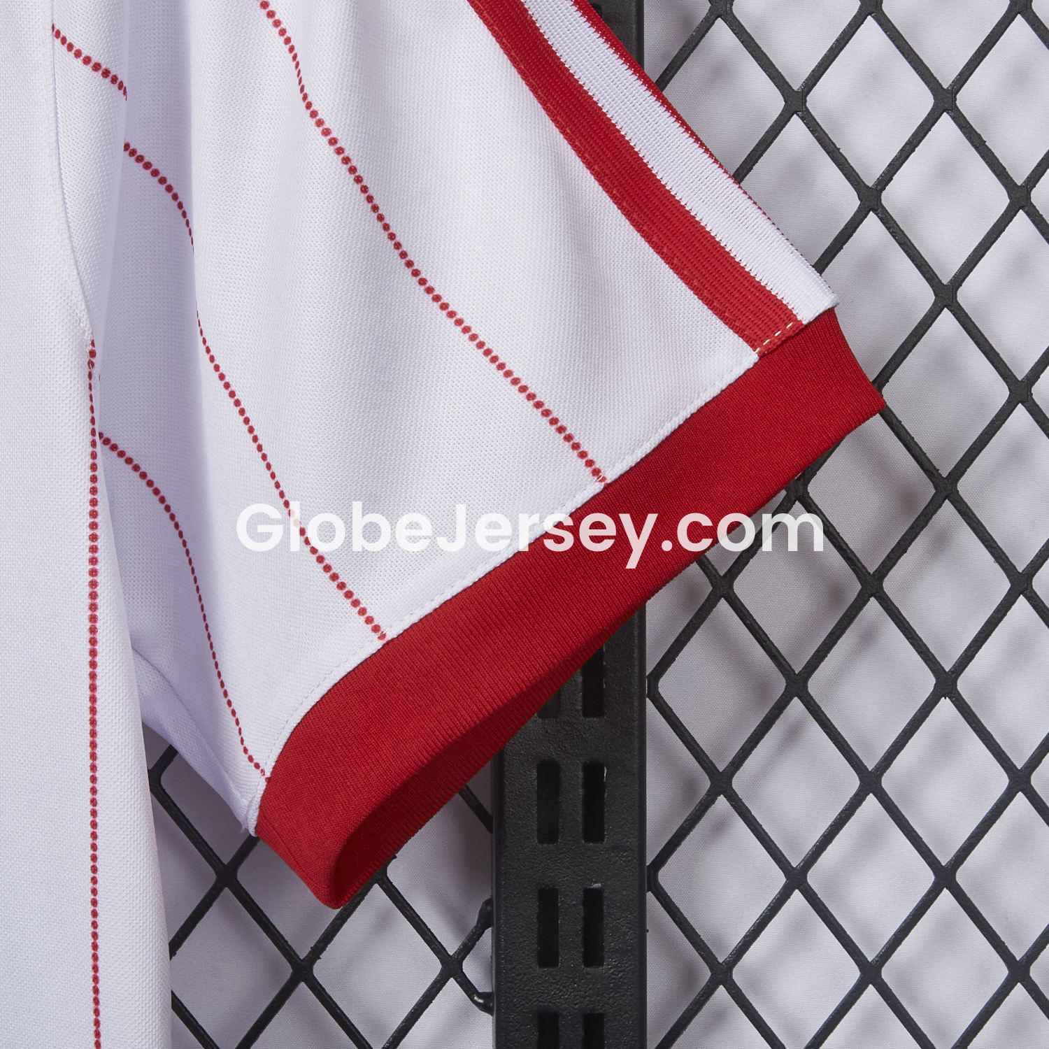 GlobeJersey-Retro Hamburger SV 83-84 Home Jersey