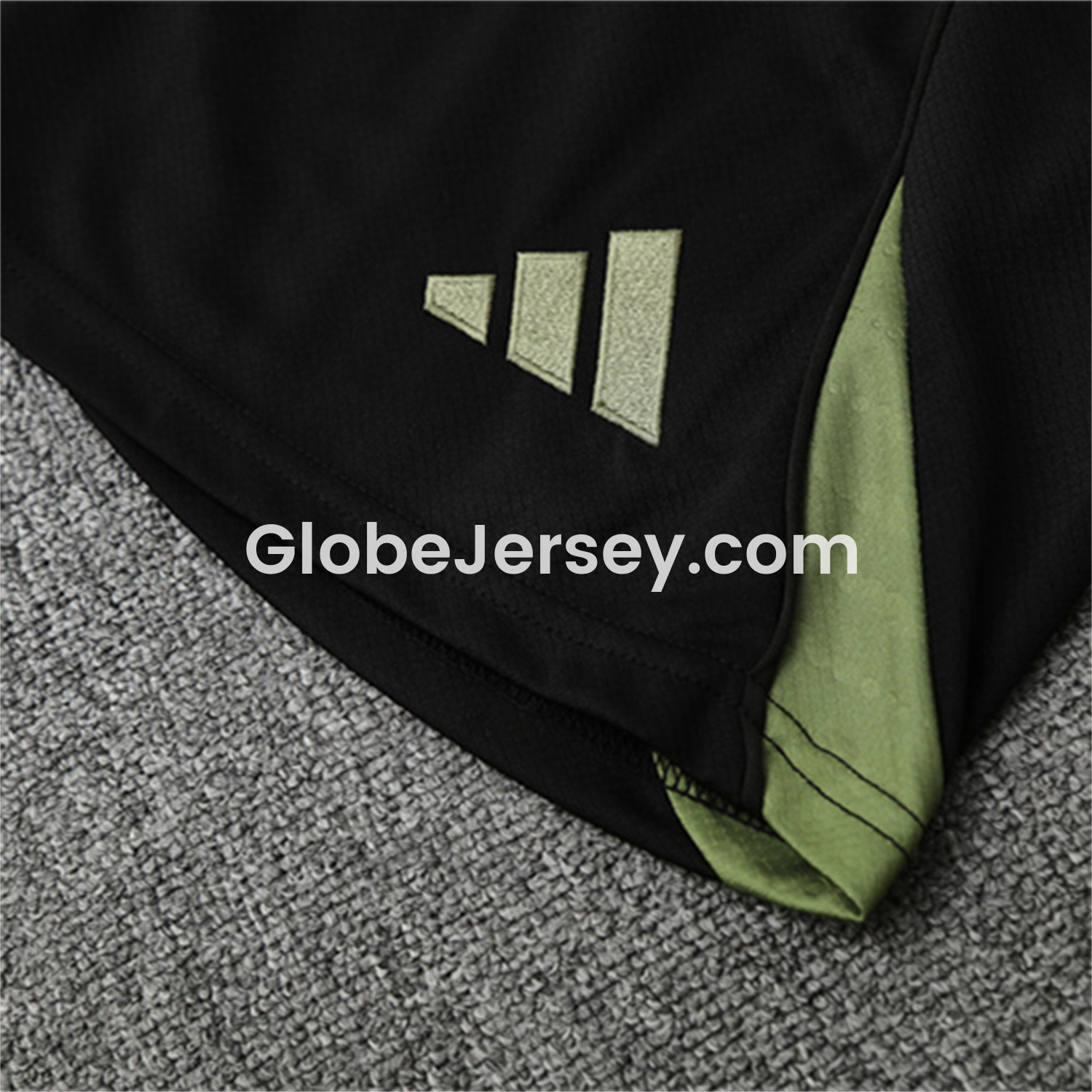 GlobeJersey-Real Madrid 25-26 Short-Sleeve Training Set - Green Black Top & Black Shorts