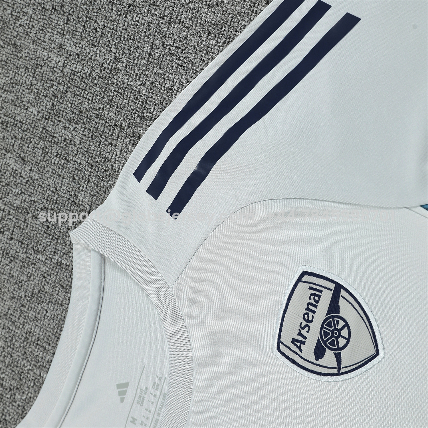 GlobeJersey-Arsenal 25-26 Short-Sleeve Training Set - Grey Top & Deep Blue Shorts