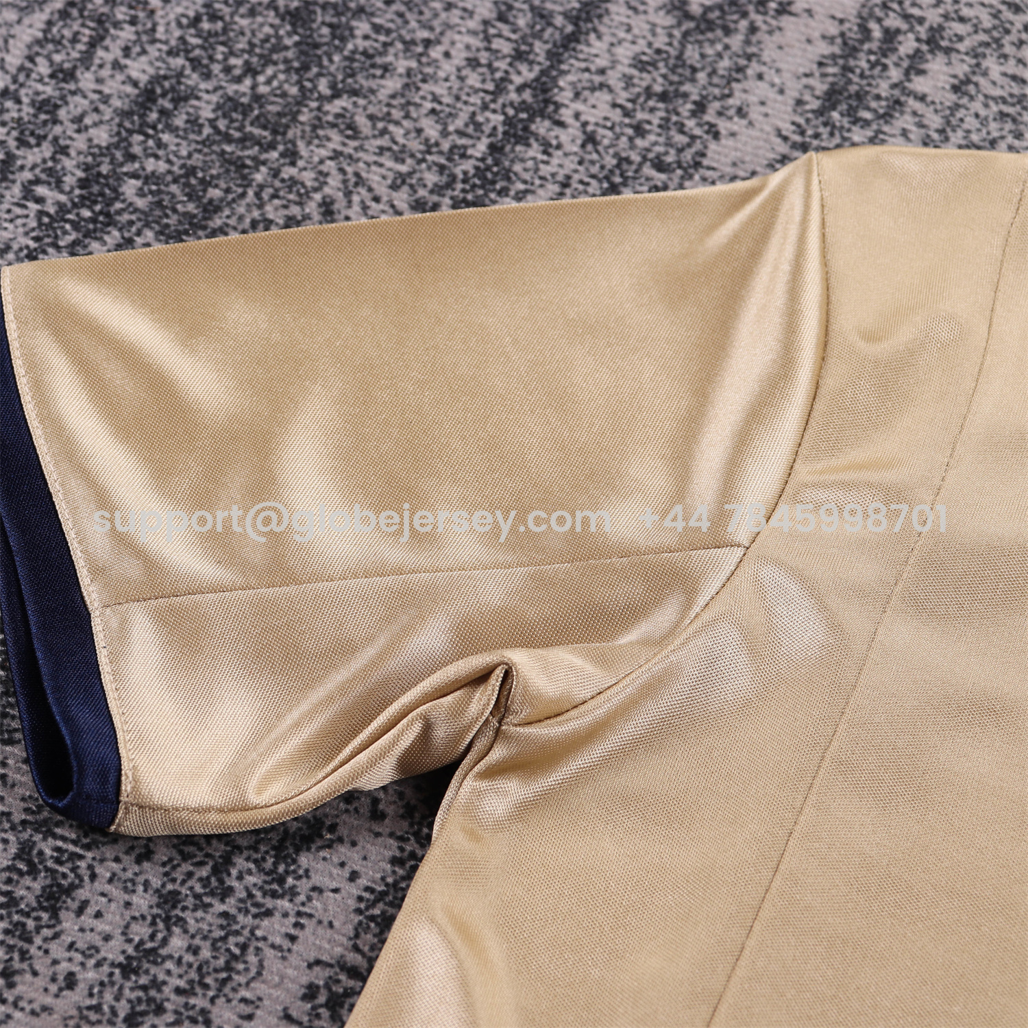 GlobeJersey-Retro Barcelona 2001-02 Away Kids Kit