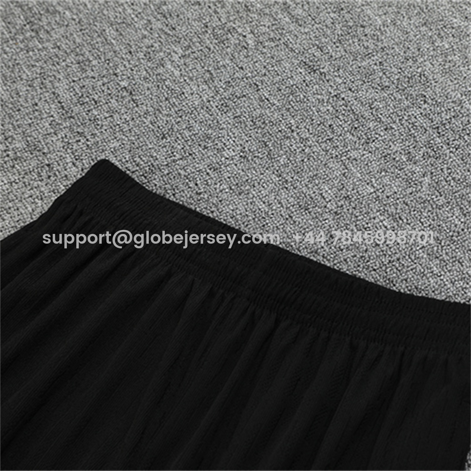 GlobeJersey-Paris Saint-Germain PSG 25-26 Long Sleeve Training Set - Player Version - White Top and Black Pants