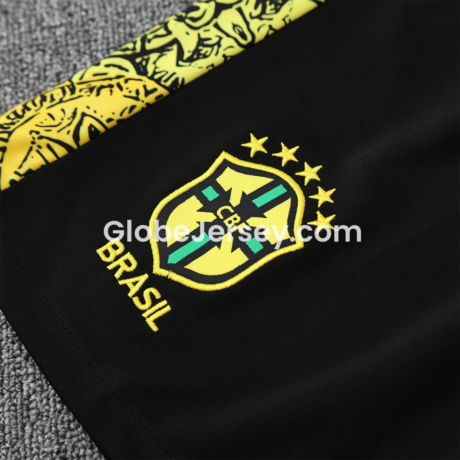 GlobeJersey-Brazil 25-26 Yellow Jesus Statue Vest Training Set - Yellow Vest & Black Shorts