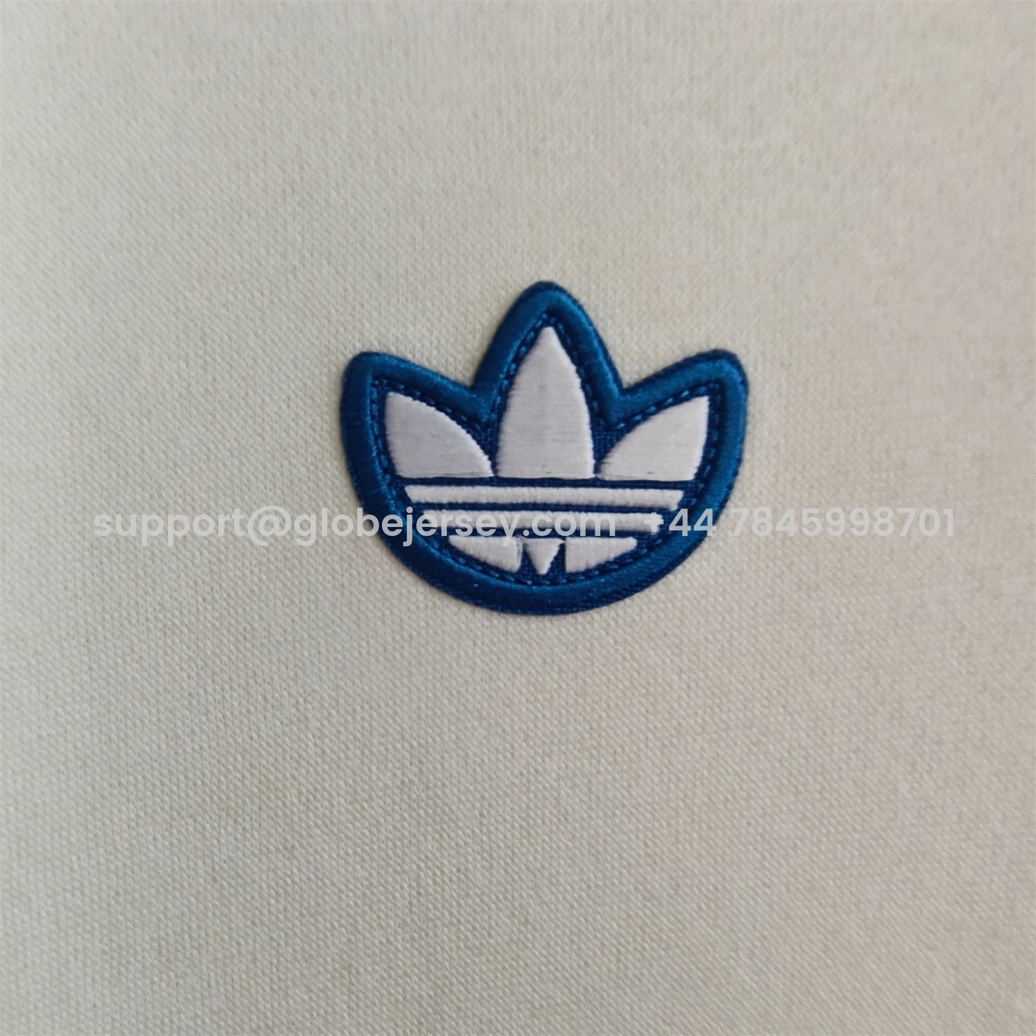 GlobeJersey-Real Madrid 25-26 Originals Terrace Icon Unisex Pullover Hoodie