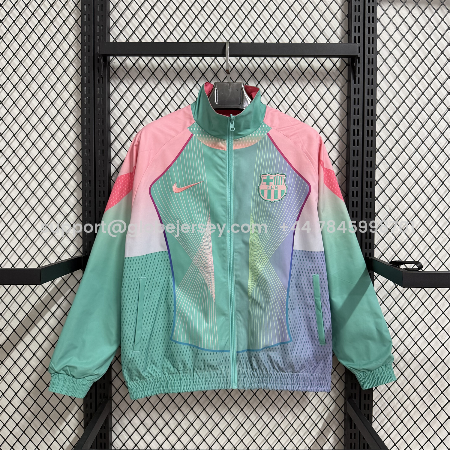GlobeJersey-Barcelona 25-26 Double Sided Reversible Windbreaker - Green & Pink