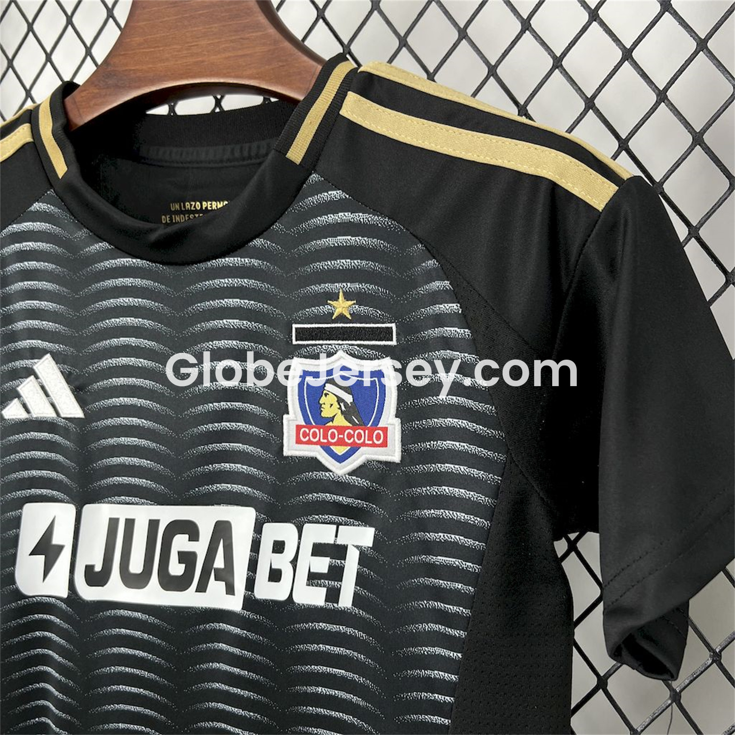GlobeJersey-Colo Colo 25-26 Away Kids Kit