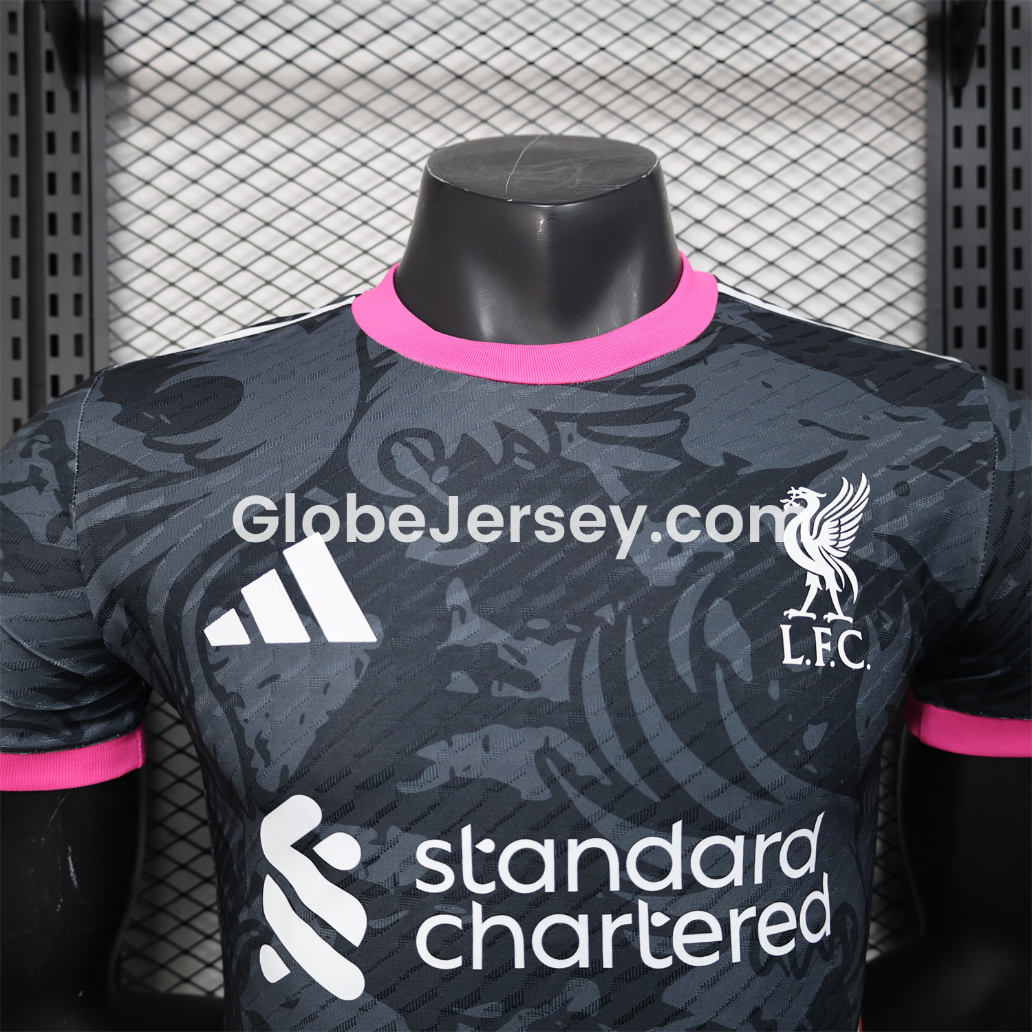 GlobeJersey-Liver.pool 25-26 Red White Liver.pool Bird Black Special Jersey - Player Version