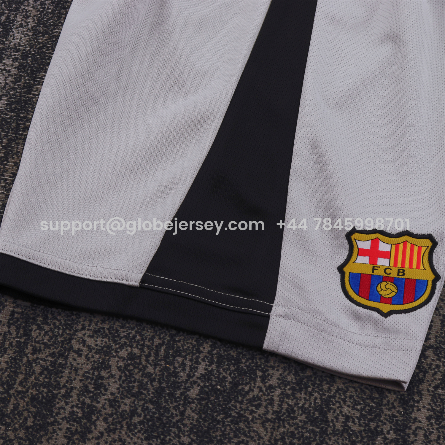 GlobeJersey-Retro Barcelona 2003-04 Away Kids Kit