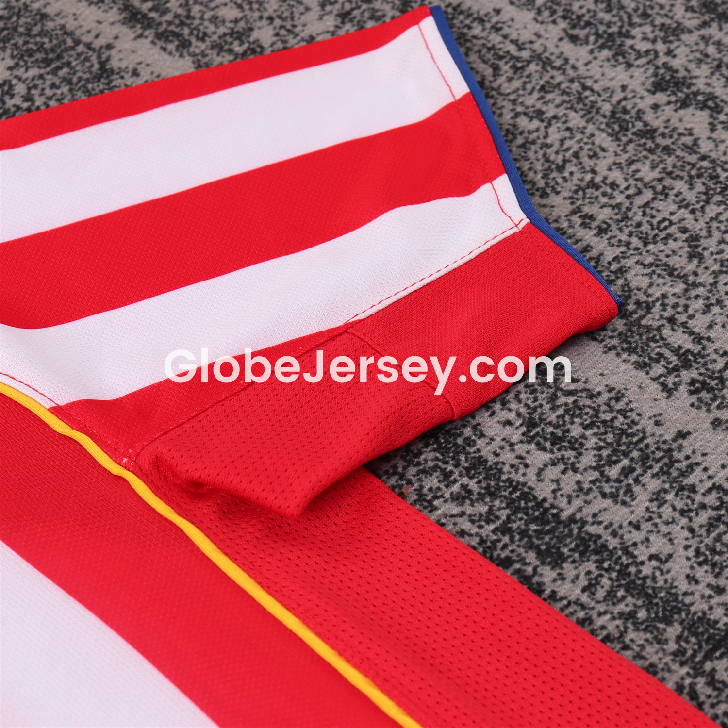 GlobeJersey-Retro Atletico Madrid 2004-05 Home S.p.i.d.e.r M.a.n Special Kids Kit