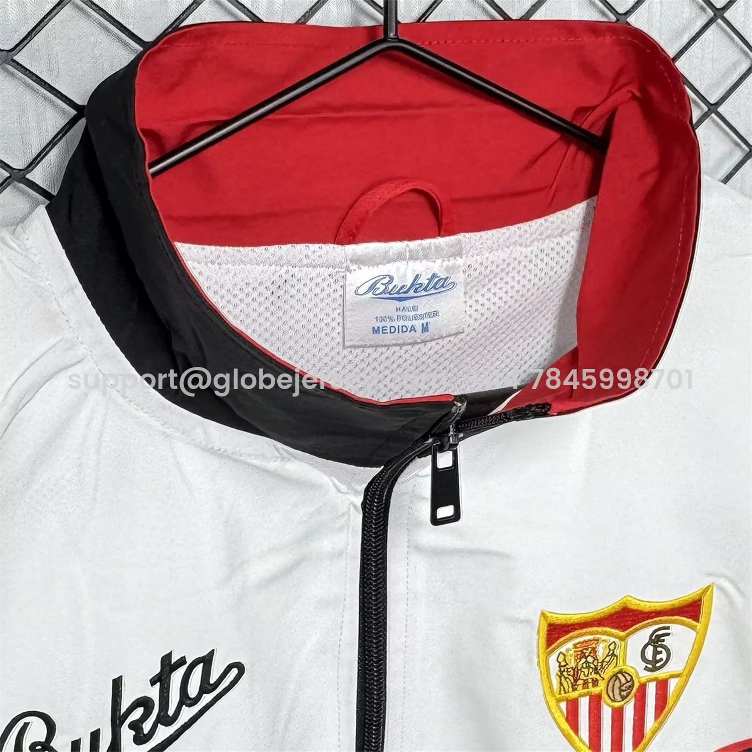 GlobeJersey-Retro Sevilla 1992-93 Home Windbreaker Jacket - Black And Red
