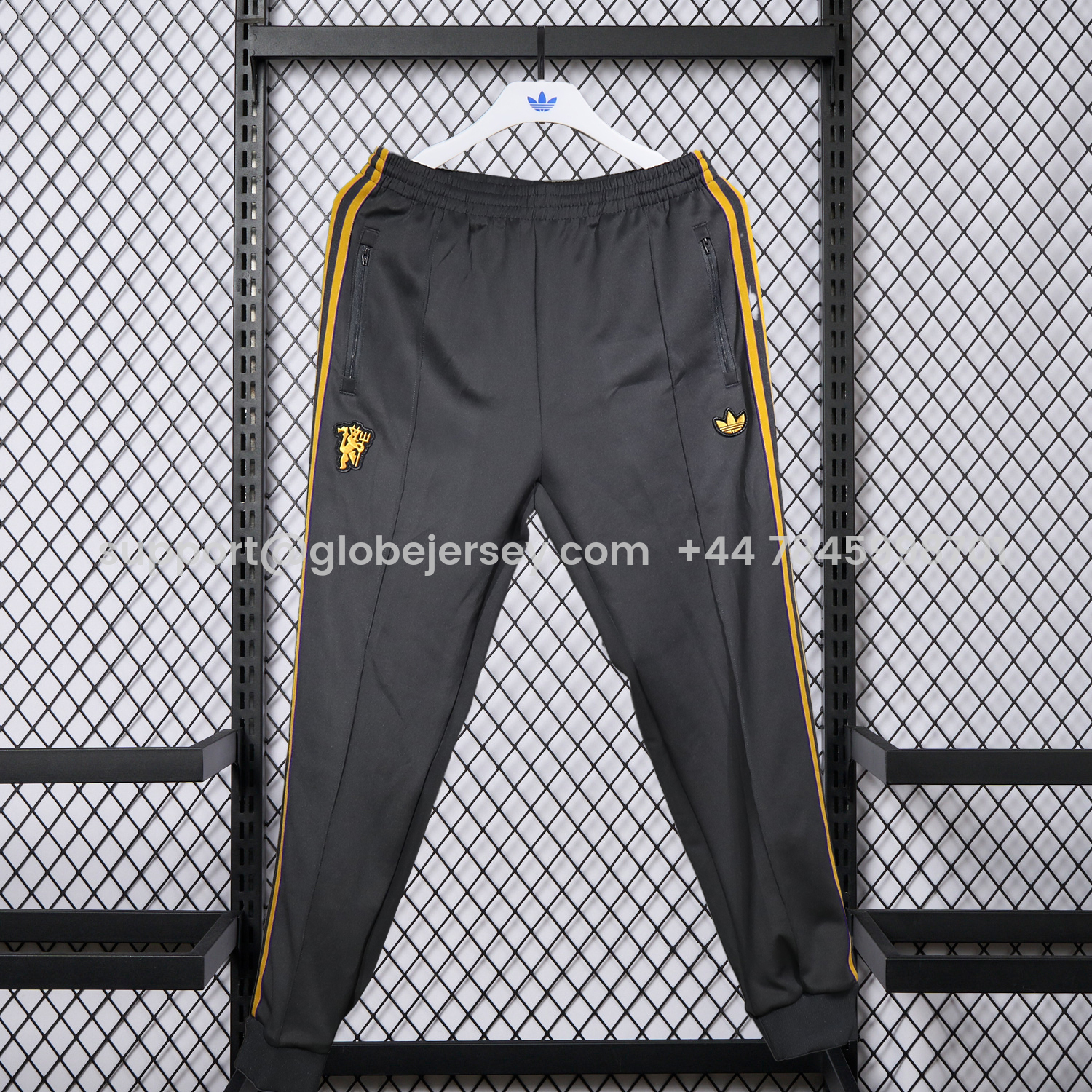 GlobeJersey-Manchester United 25-26 Pure Color Training Set - Black Top and Black Pants