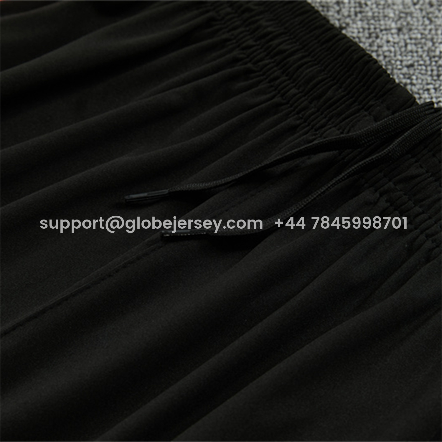 GlobeJersey-Paris Saint-Germain 26-27 Long Sleeves Training Set - Black With Pink Top & Pants