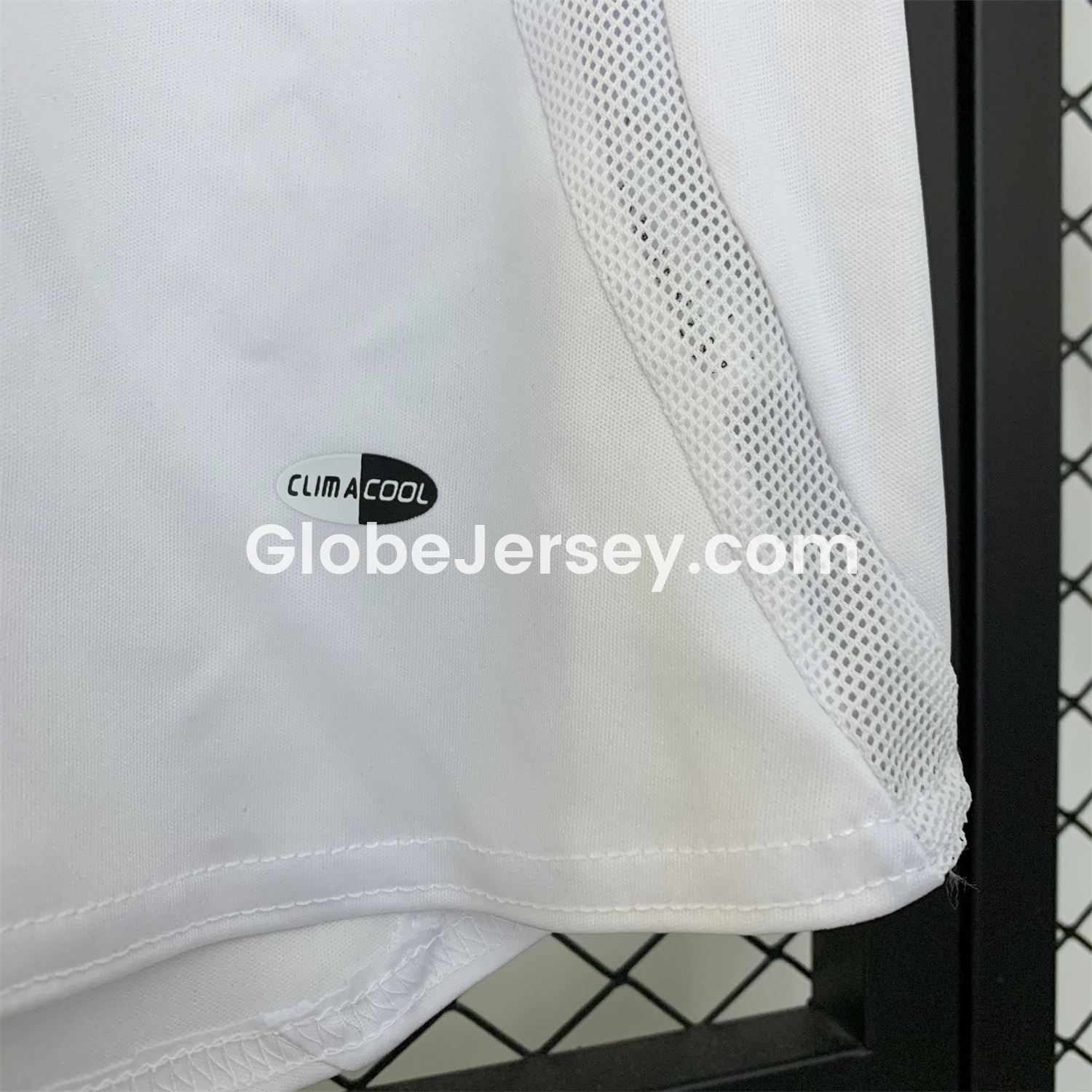 GlobeJersey-Retro River Plate 2006-07 Home Jersey
