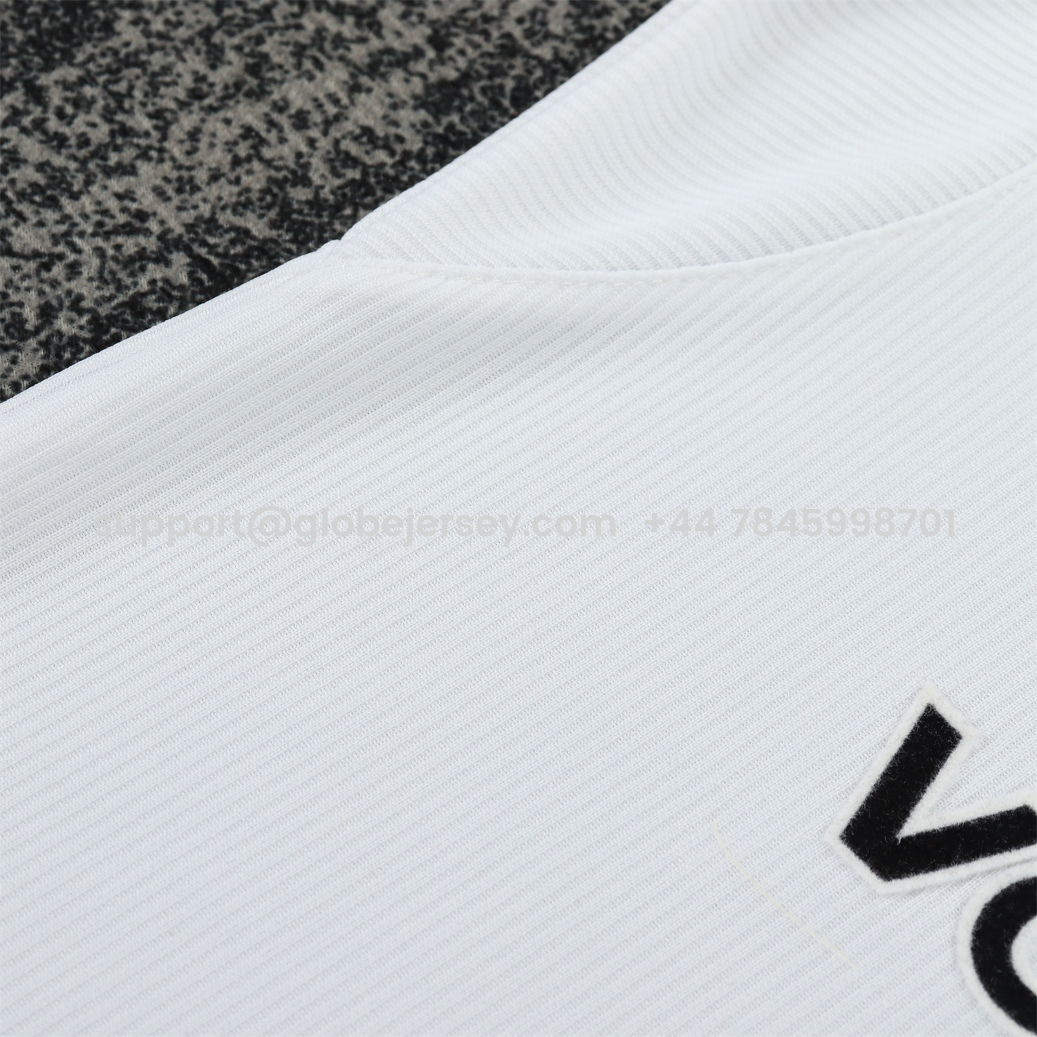 GlobeJersey-Retro Manchester United 2000-01 Away Kids Kit