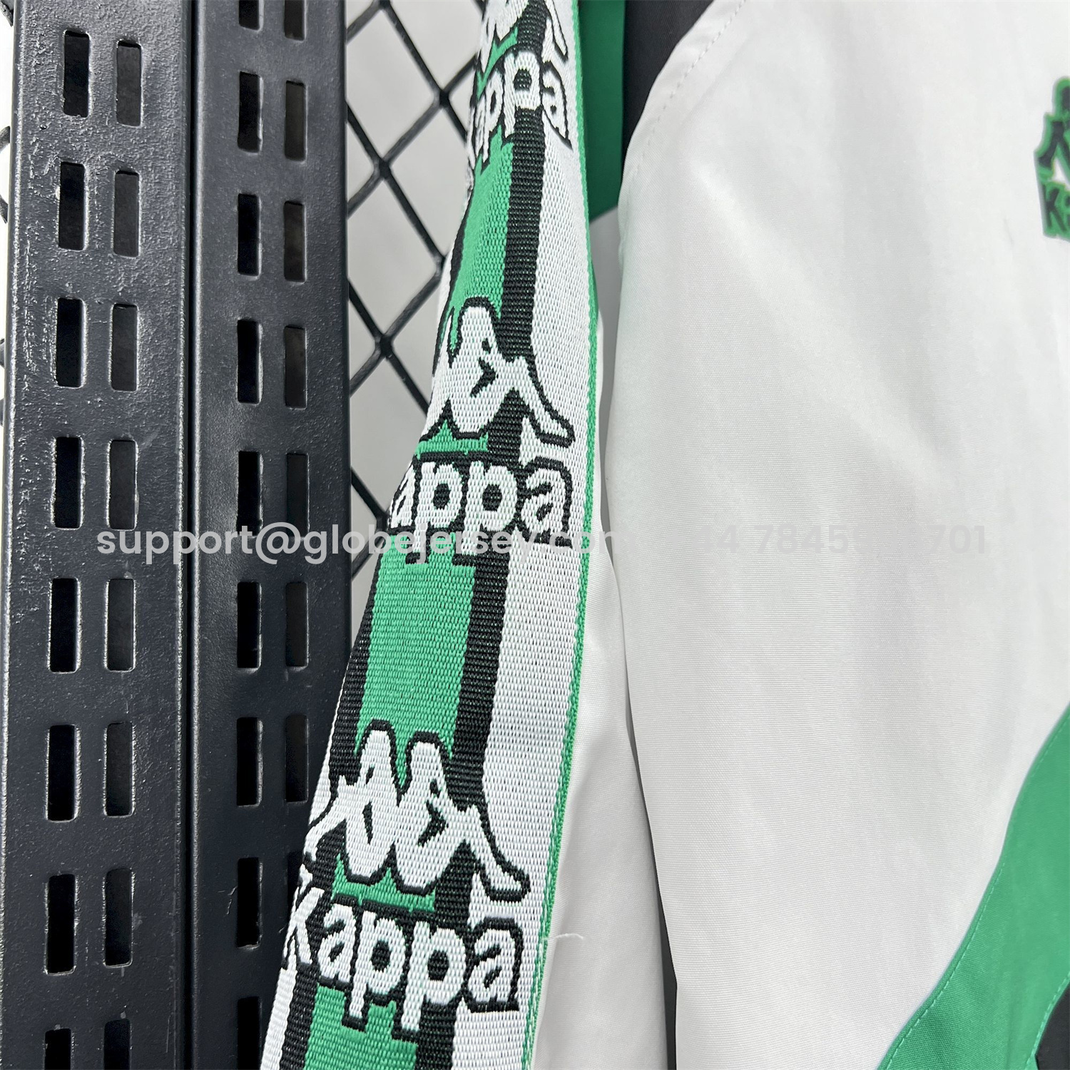 GlobeJersey-Retro Real Betis 1995-96 Black And White Windbreaker
