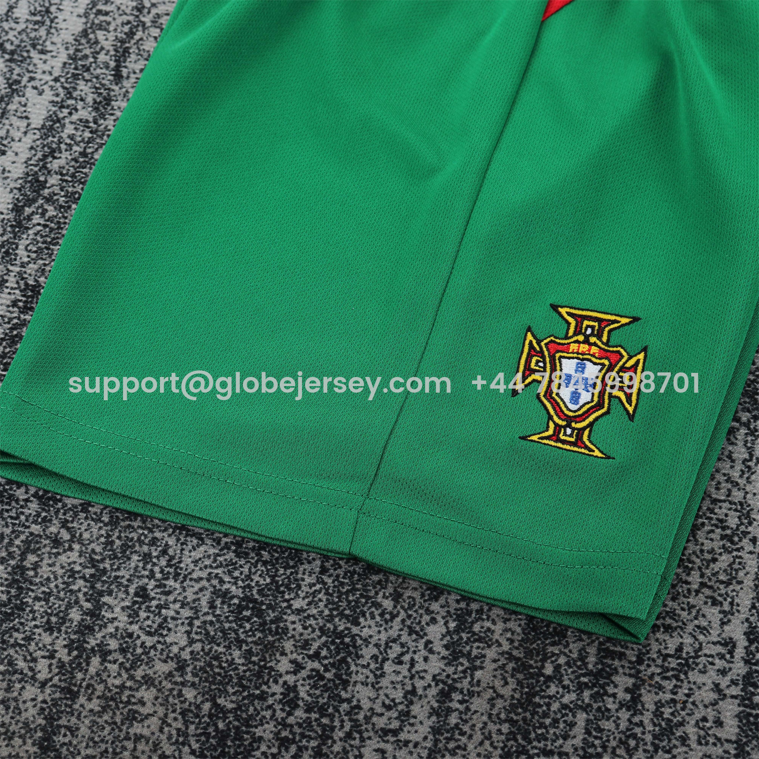 GlobeJersey-Retro Portugal 2004 Home Long Sleeves Kids Kit