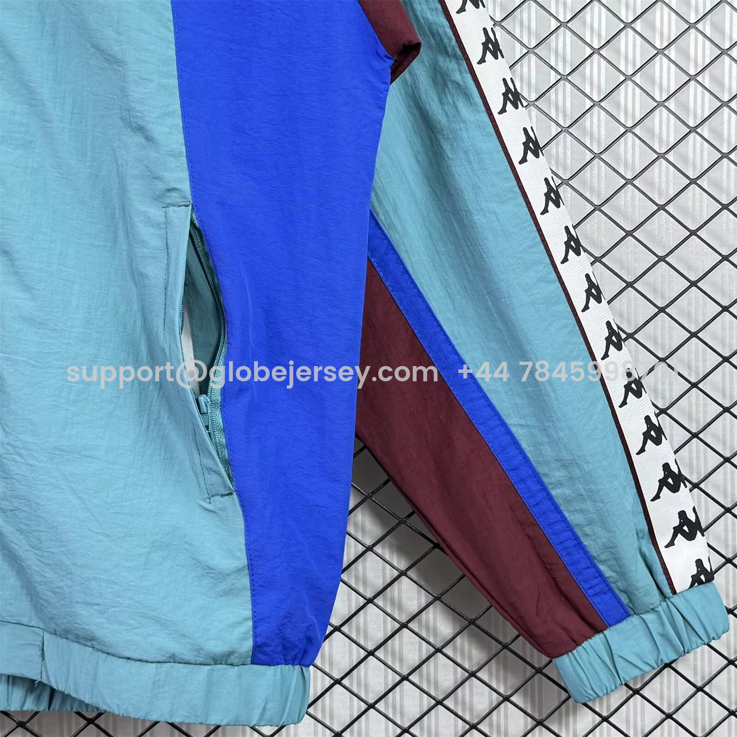 GlobeJersey-Retro Barcelona 1994-95 Windbreaker Jacket - Blue