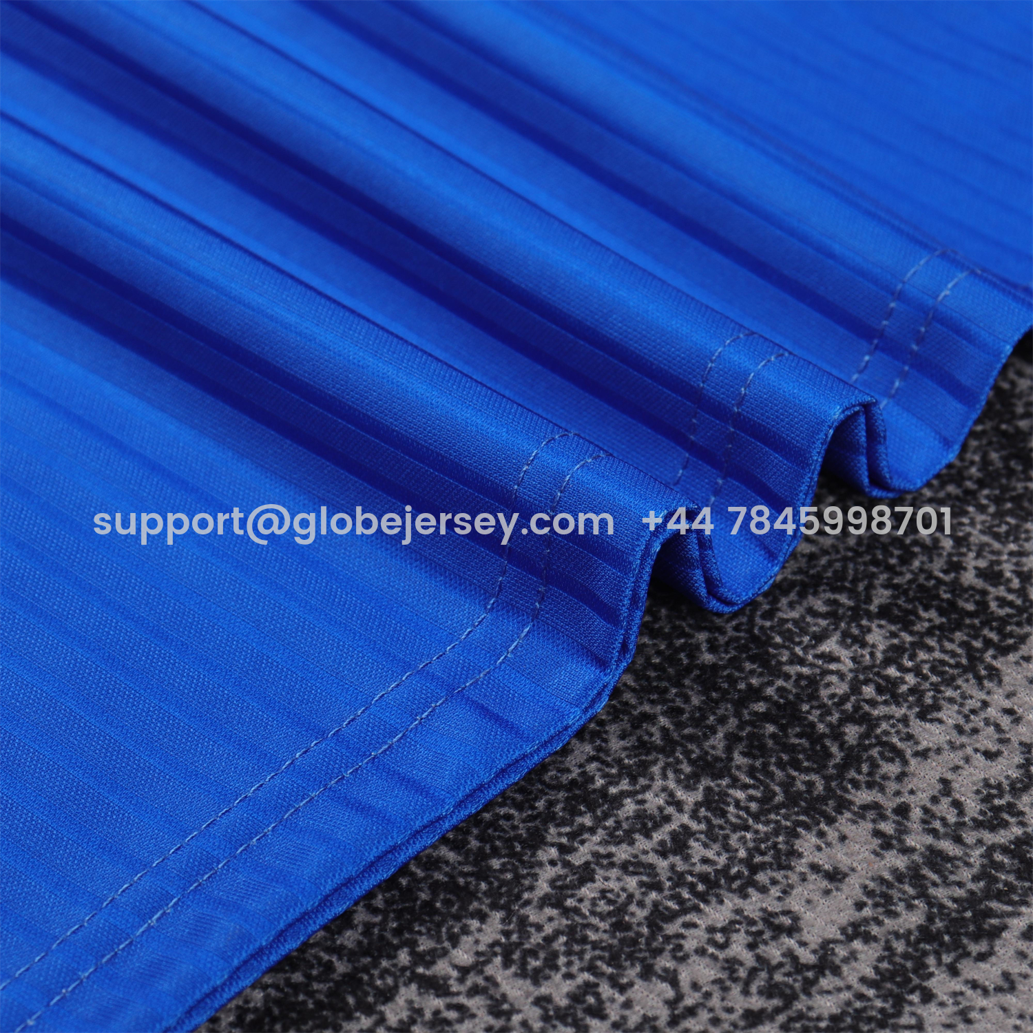 GlobeJersey-Retro Manchester United 1996-98 Away Kids Kit