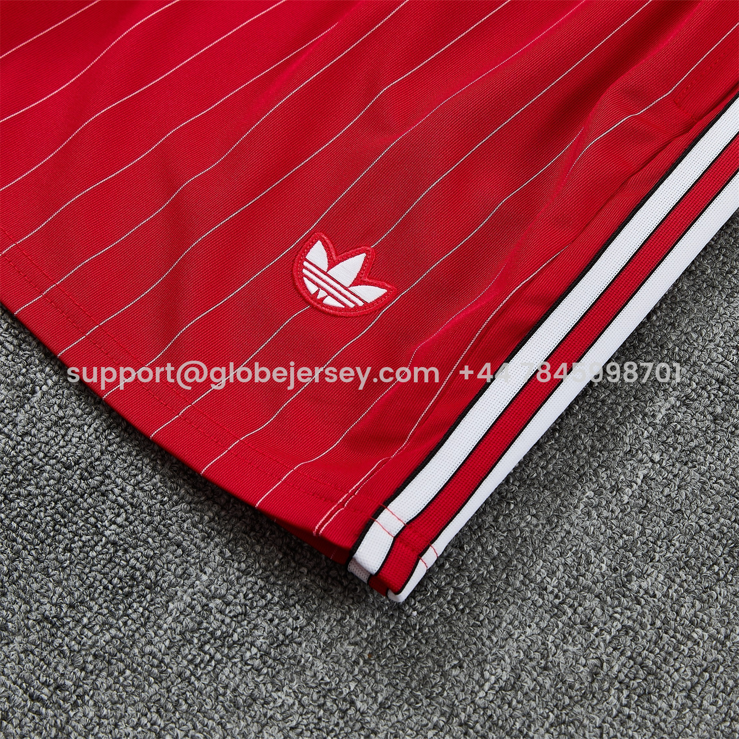 GlobeJersey-Manchester United 25-26 Retro Style Vest Training Set - Red With White Stripes Top & Pants
