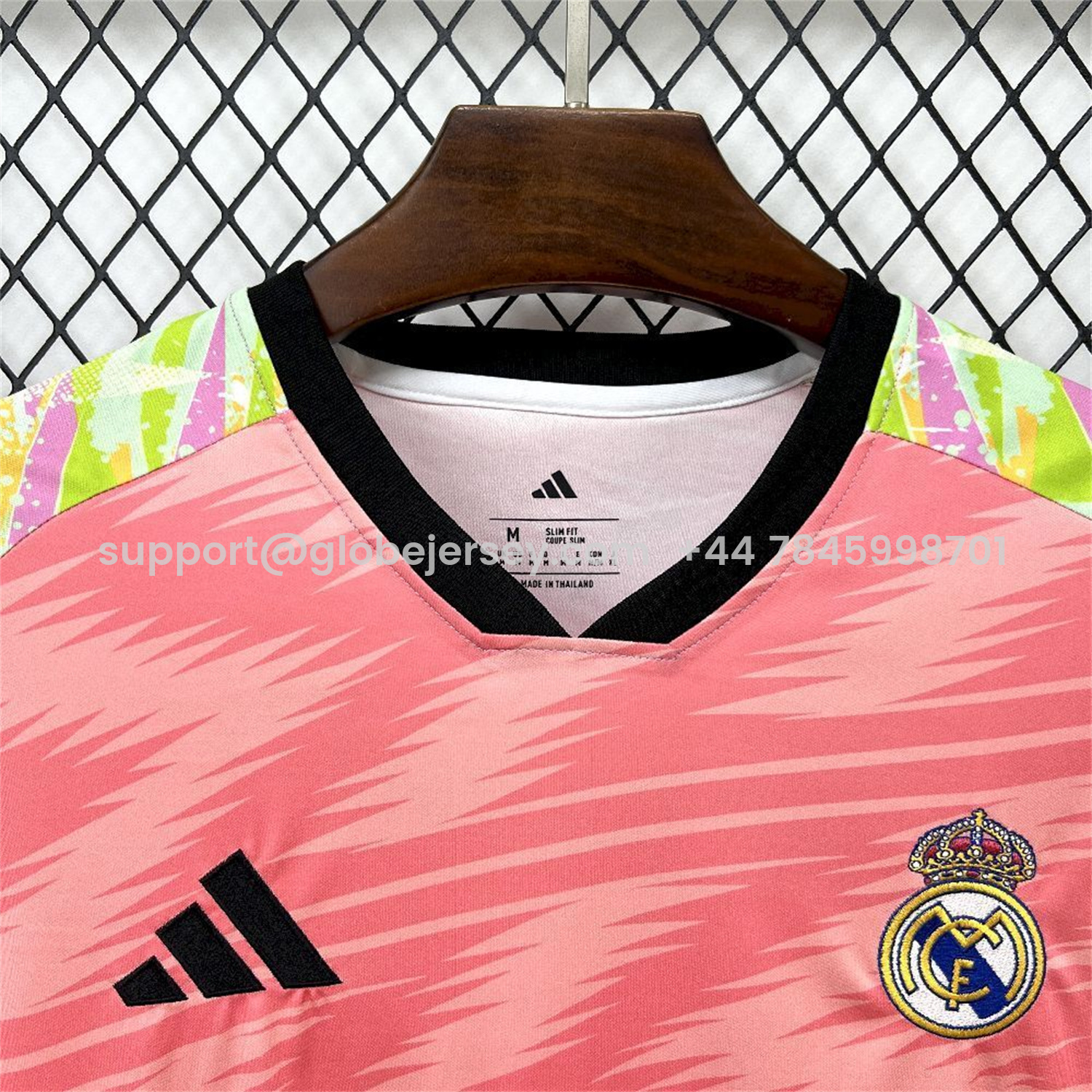 GlobeJersey-Real Madrid 25-26 Pink And Green Pre-Match Training Jersey - Fans Version