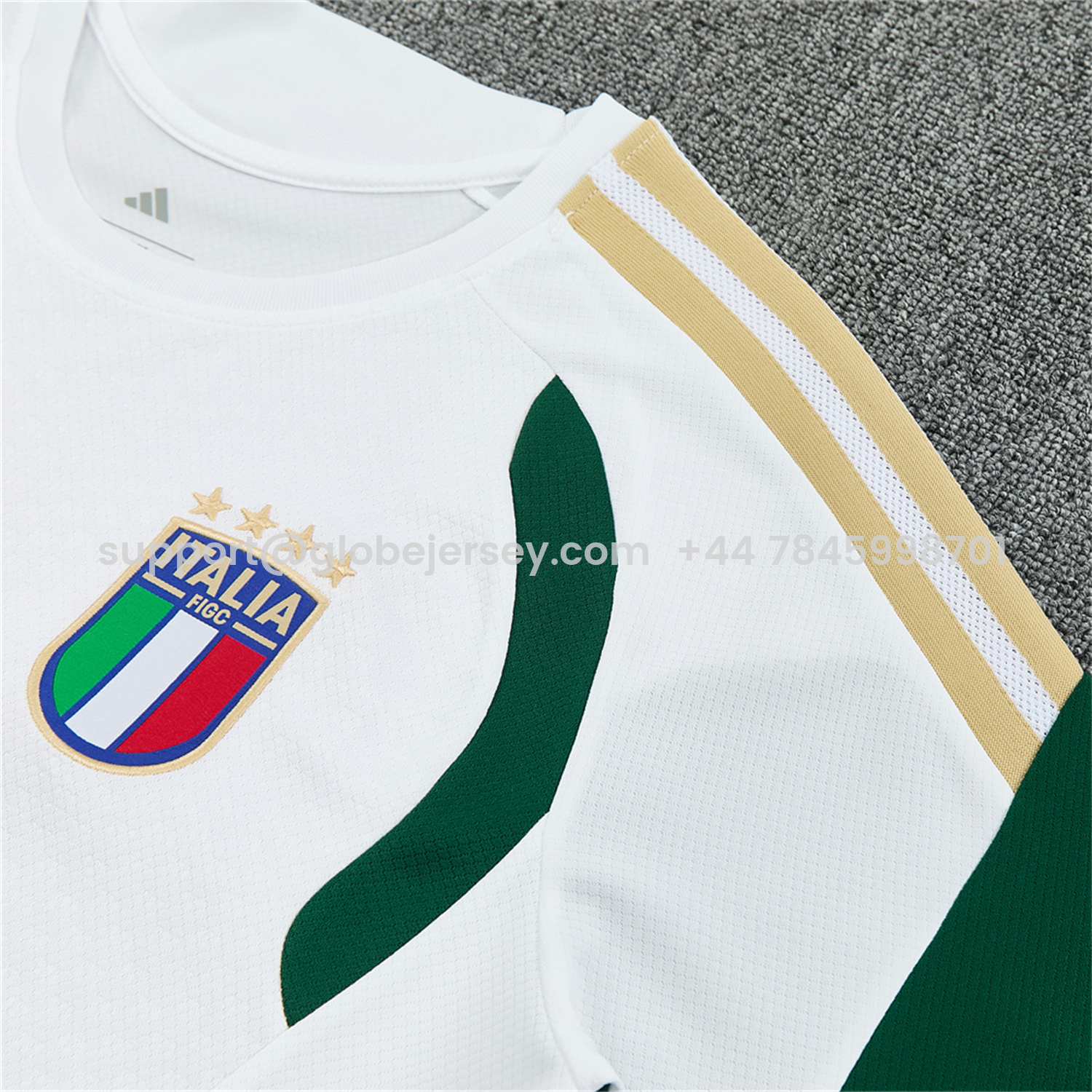 GlobeJersey-Italy 2026 Short-Sleeve Training Set - White With Green Accents Top & Green With White Pants